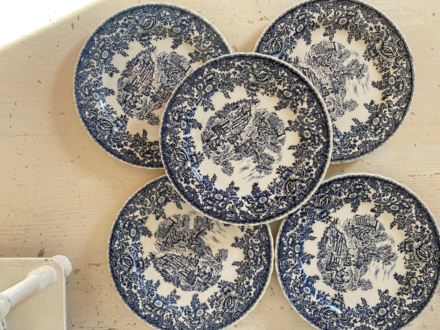 5 Assiettes à dessert en faïence Luneville