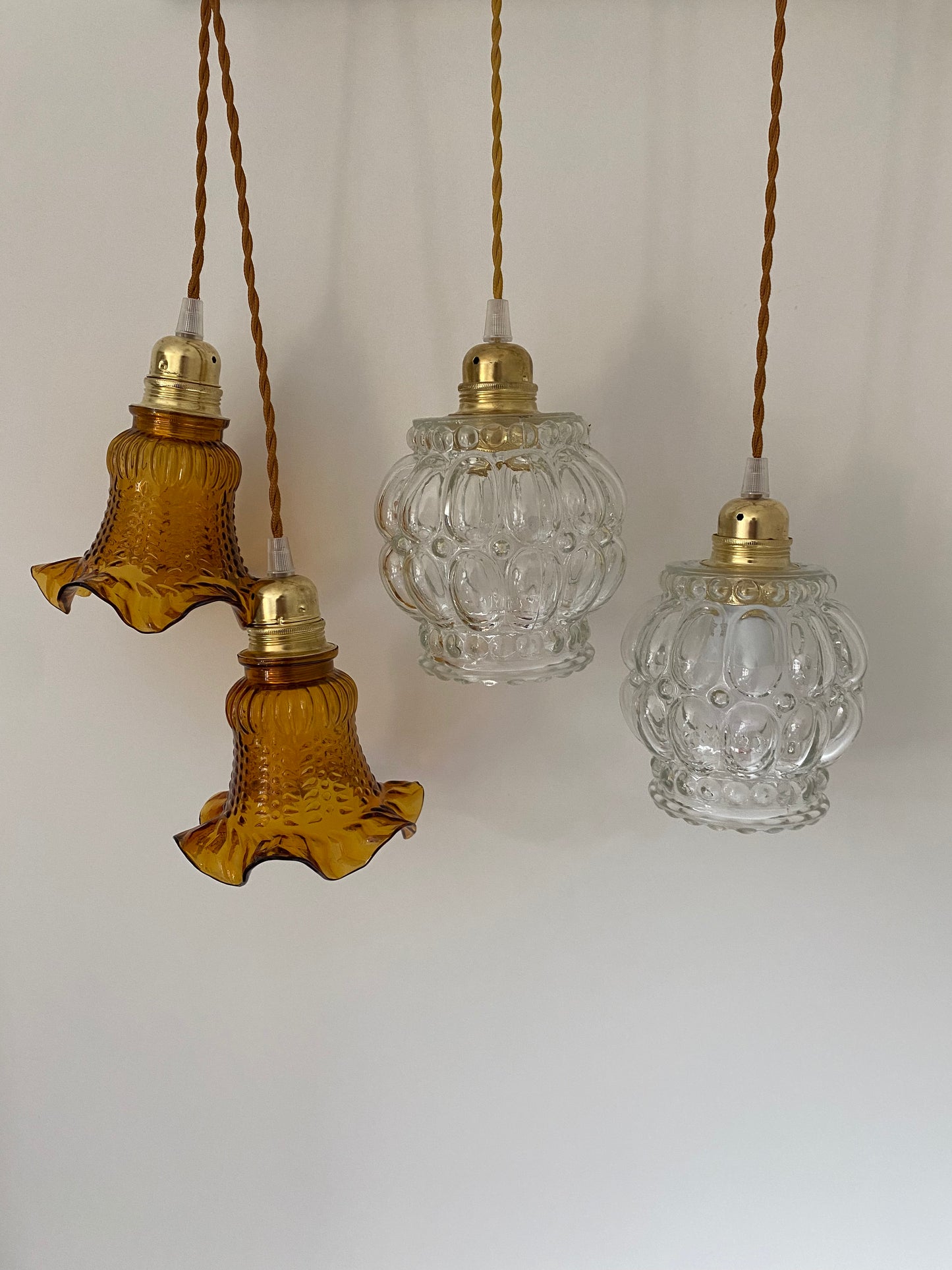 Baladeuse globe en verre bullé et cordon torsadé couleur châtaigne