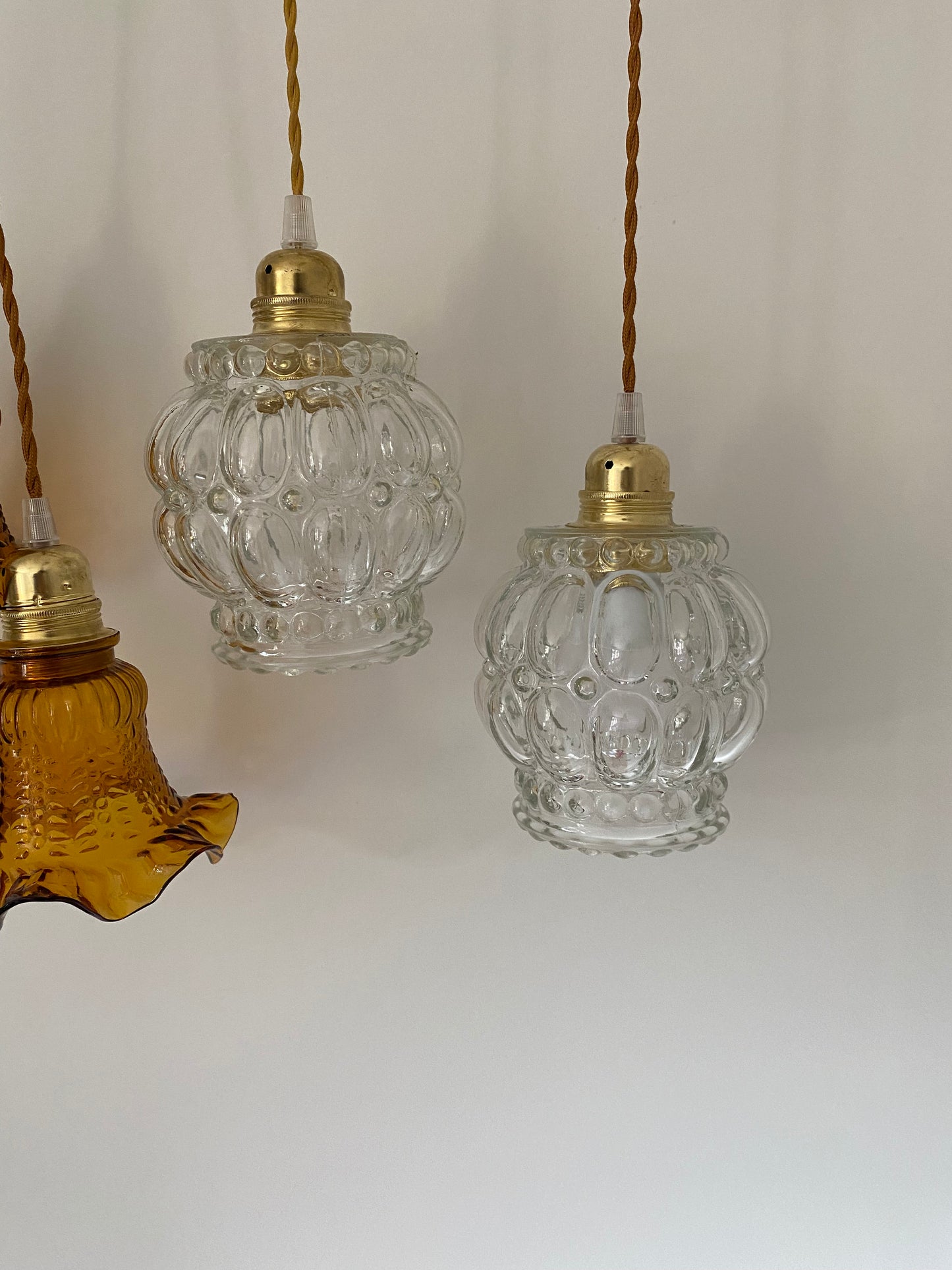 Baladeuse globe en verre bullé et cordon torsadé couleur châtaigne