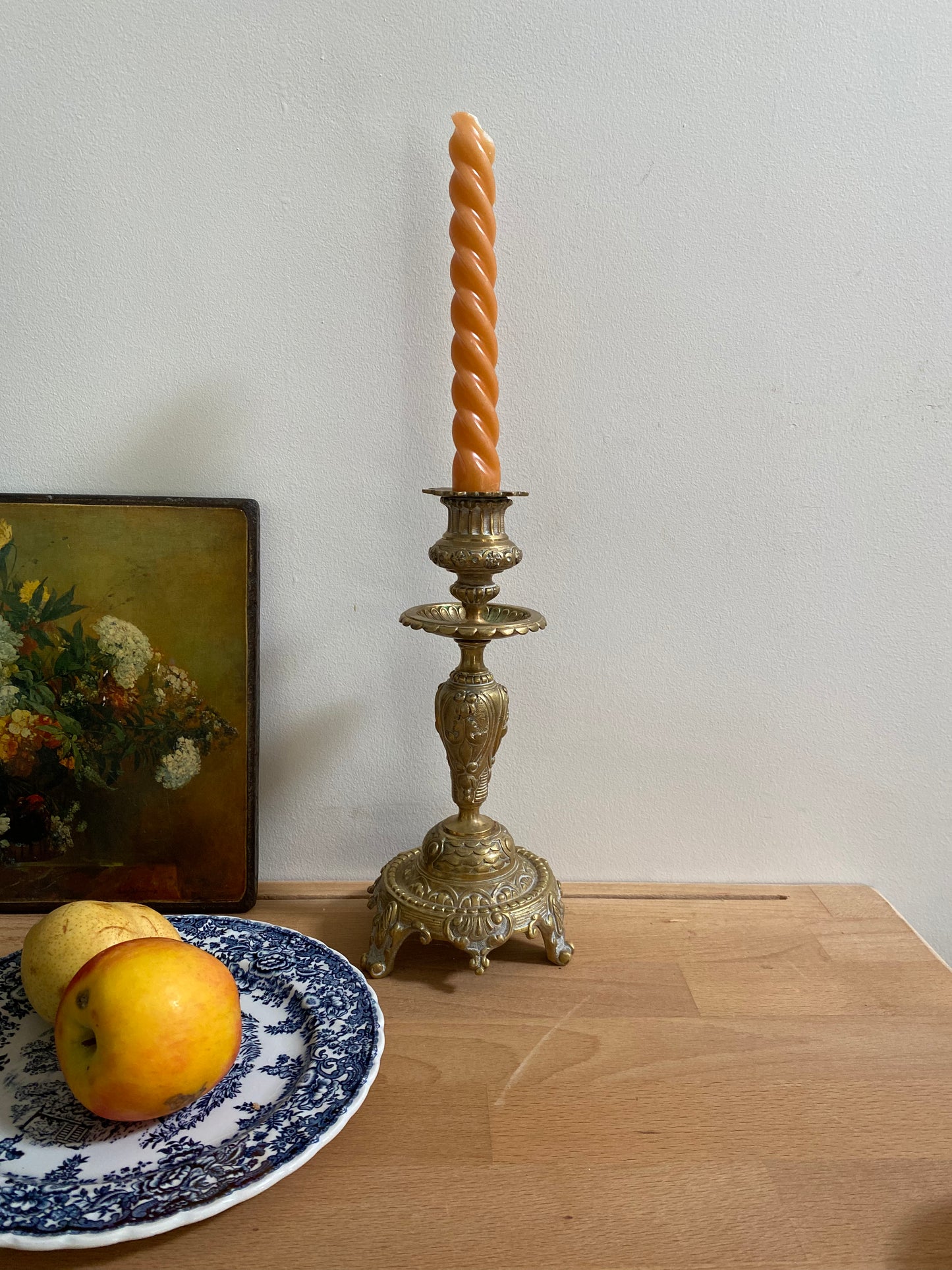 Grand bougeoir ancien baroque en laiton