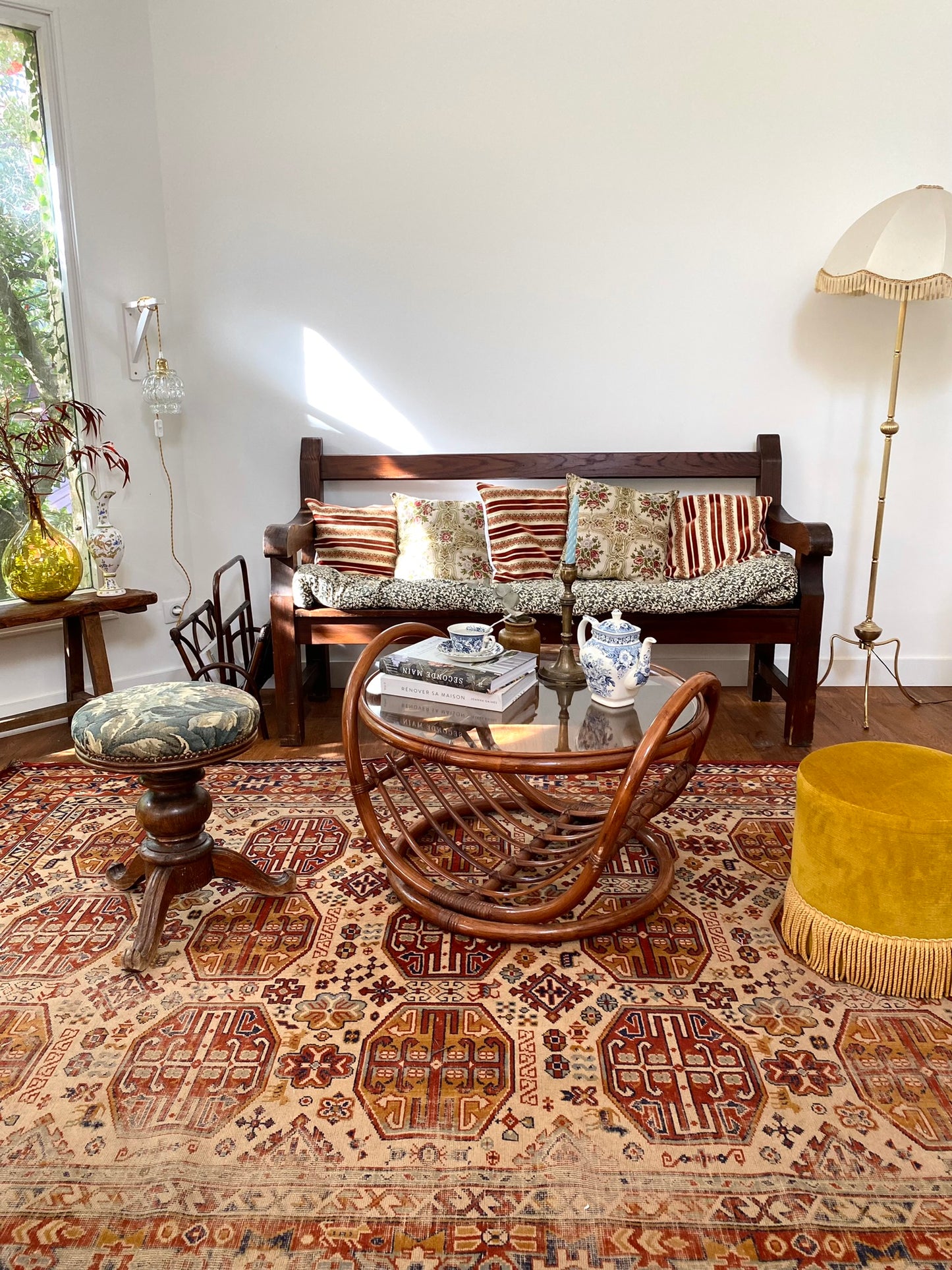 Banc à dossier en bois ancien