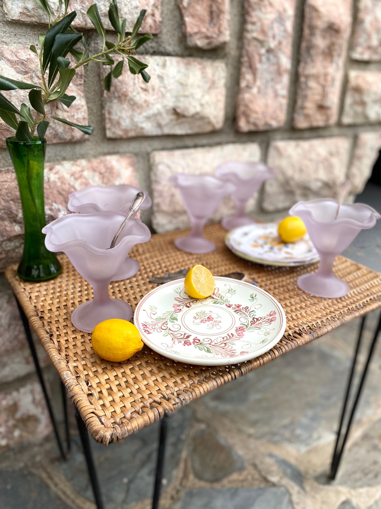 Coupes à glace en verre rose