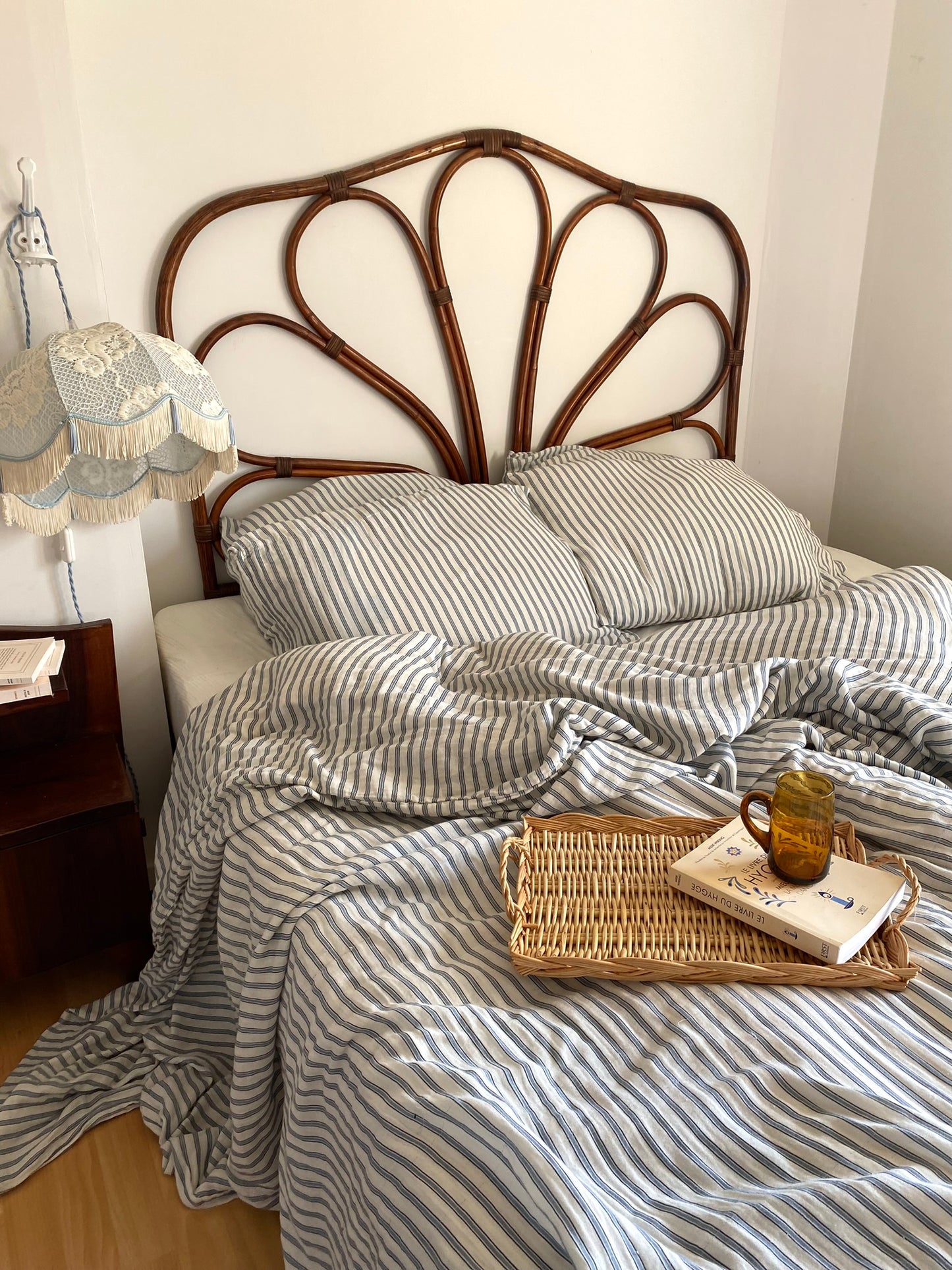 Tête de lit en rotin vintage