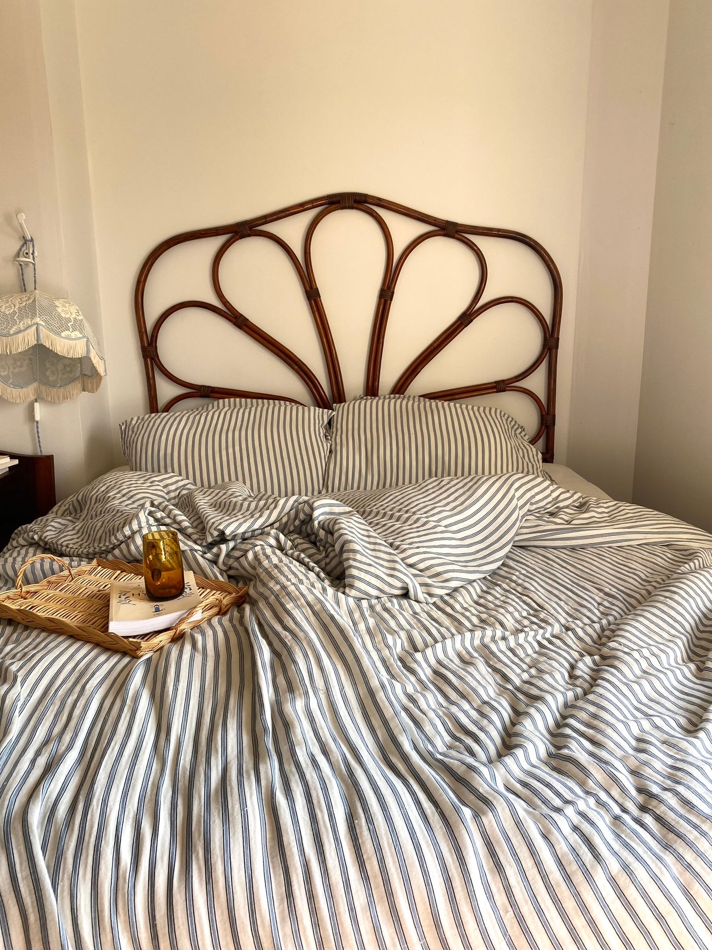 Tête de lit en rotin vintage
