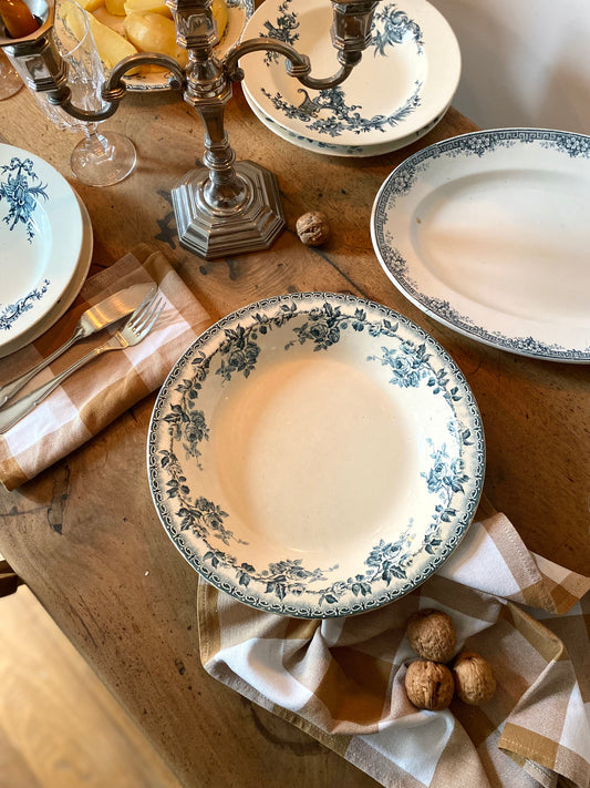 Plat creux en faïence Terre de fer