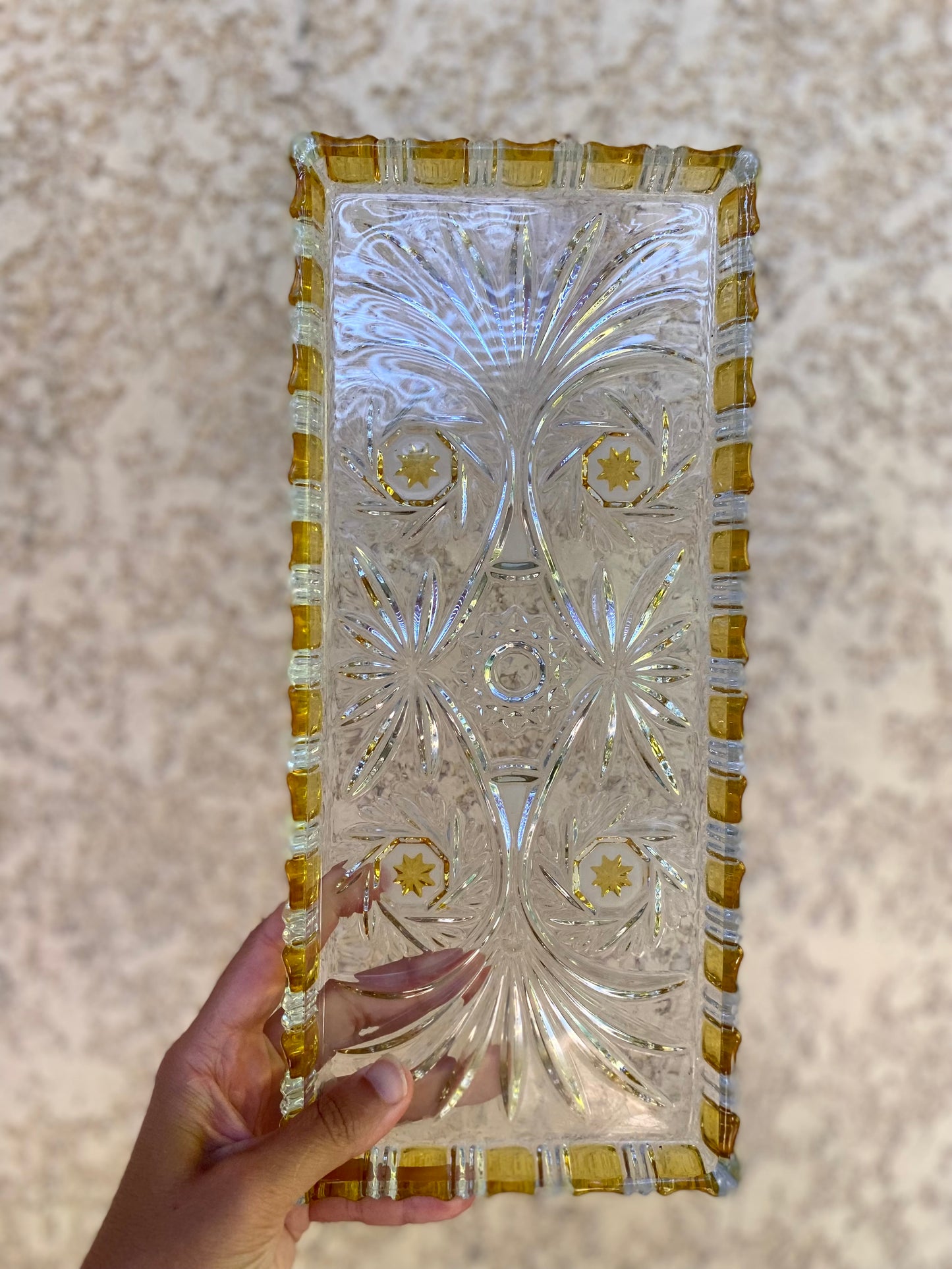 Plateau rectangulaire en verre pressé, années 1960-1970