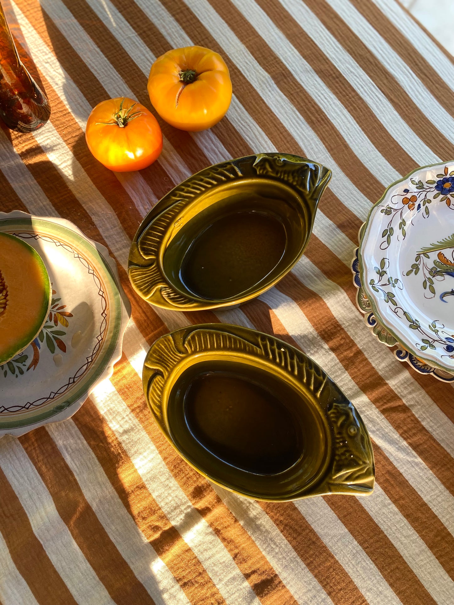 Lot de 2 raviers en barbotine vert olive vintage