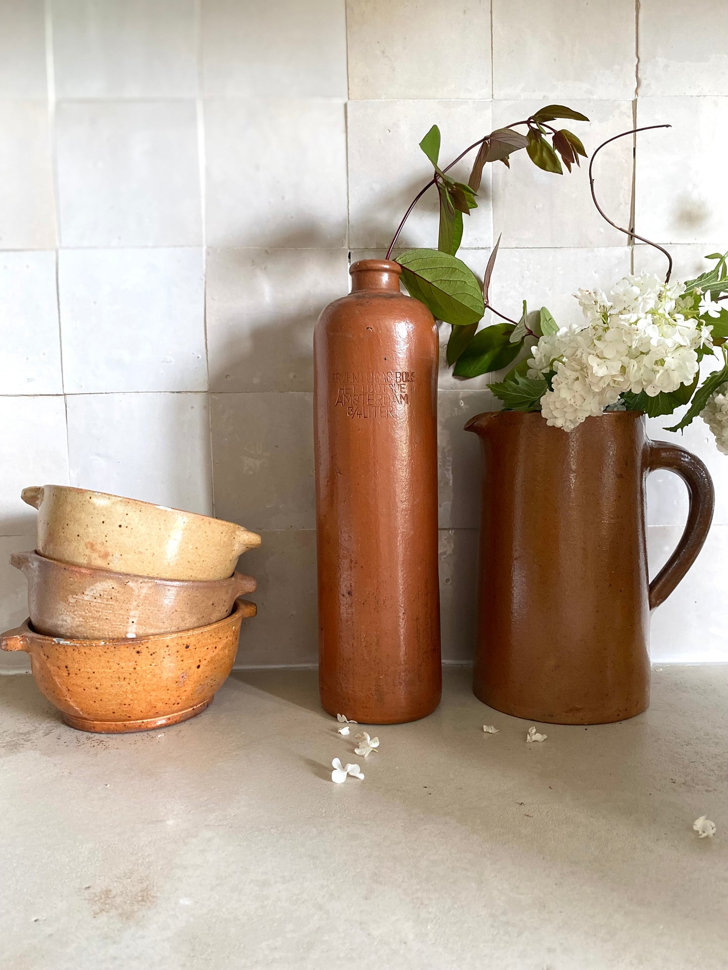 Bouteille en grès ancien