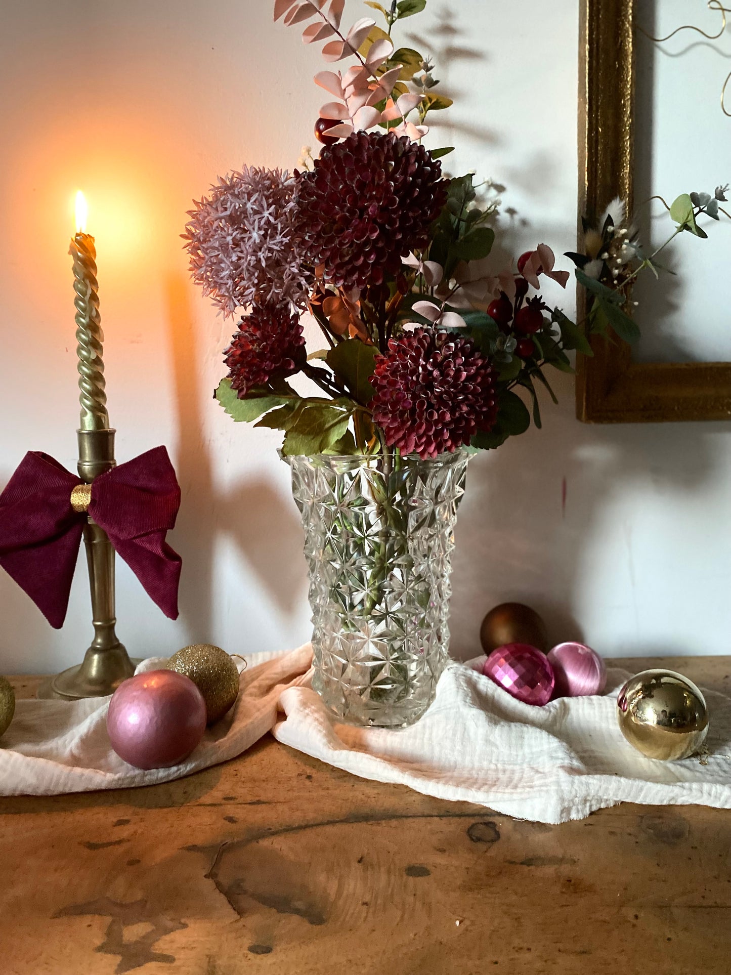 Vase en verre ciselé vintage