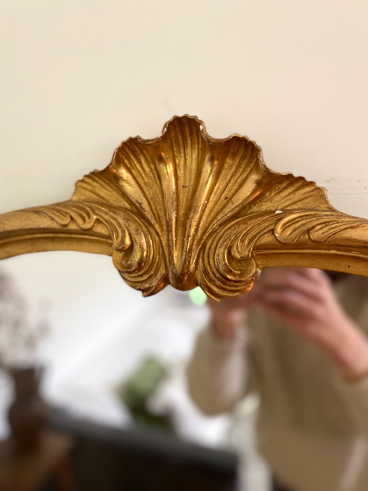 Grand miroir baroque ancien à coquille