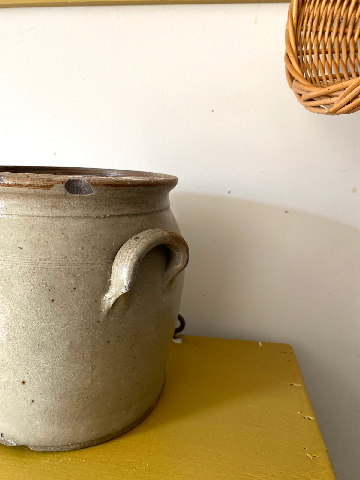 Pot à confit ancien en grès émaillé à deux anses