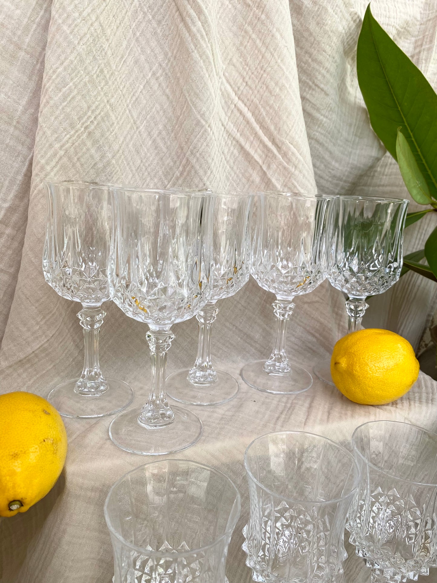 Service de verres à pied dépareillés
