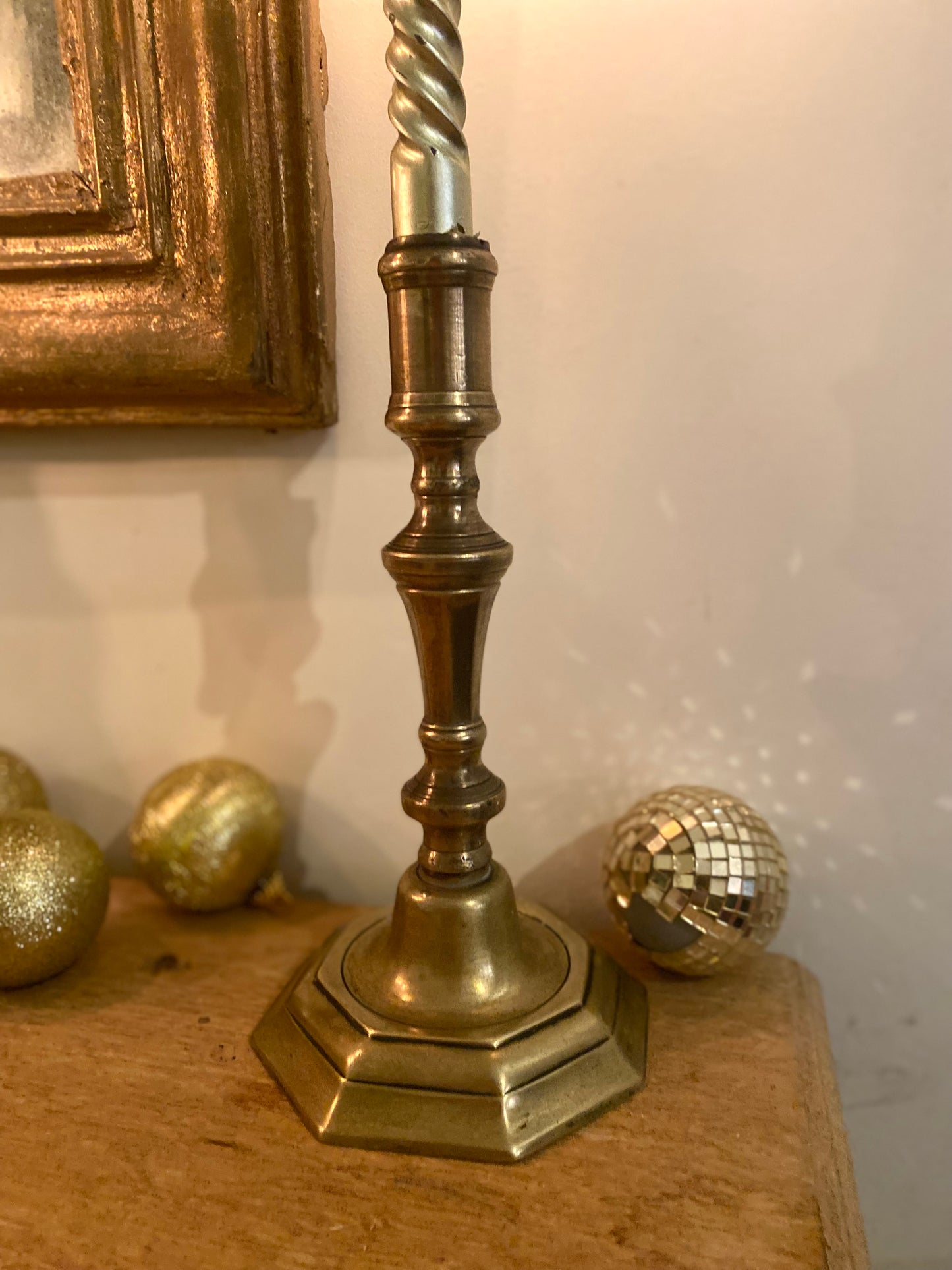 Bougeoir en laiton ancien