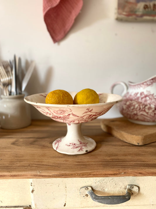 Plat de présentation sur pied en faïence ancienne