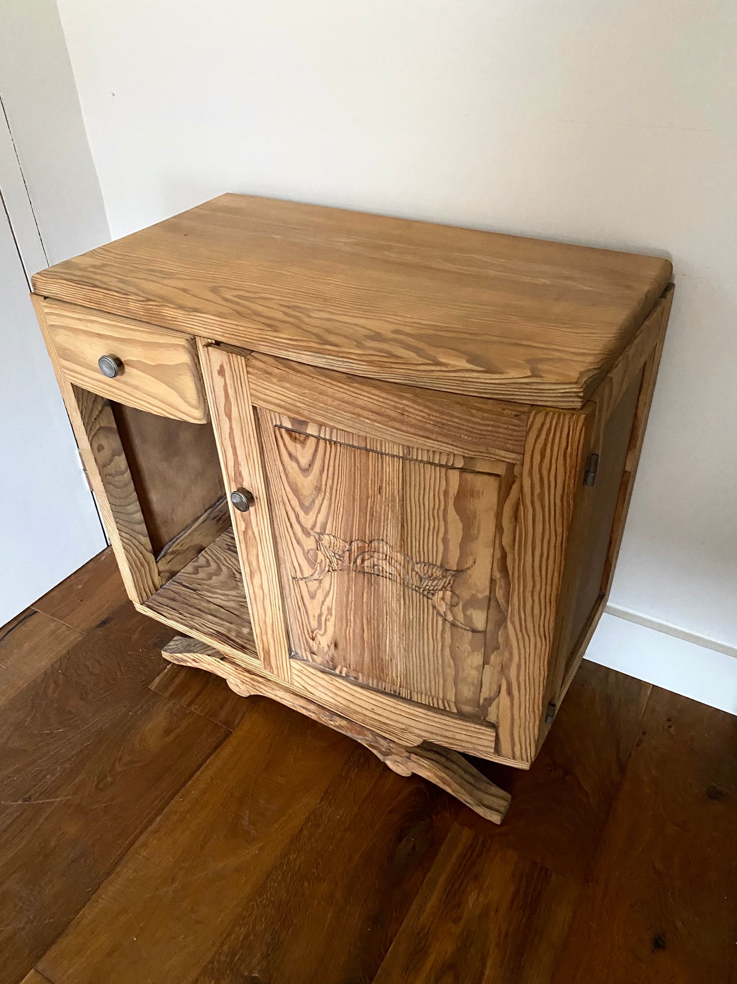 Table de chevet en bois ancien style Art Deco