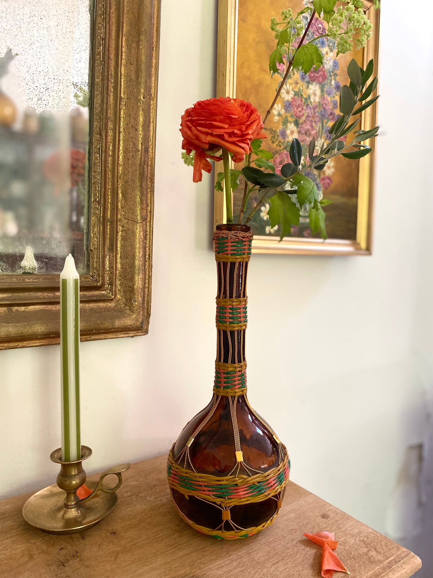 Carafe - Bouteille en Verre Ambré, Gainée de Osier et Scoubidou Tressé - Années 60/70