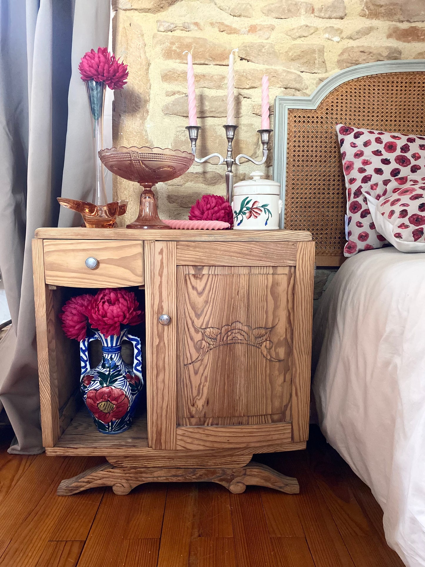 Table de chevet en bois ancien style Art Deco