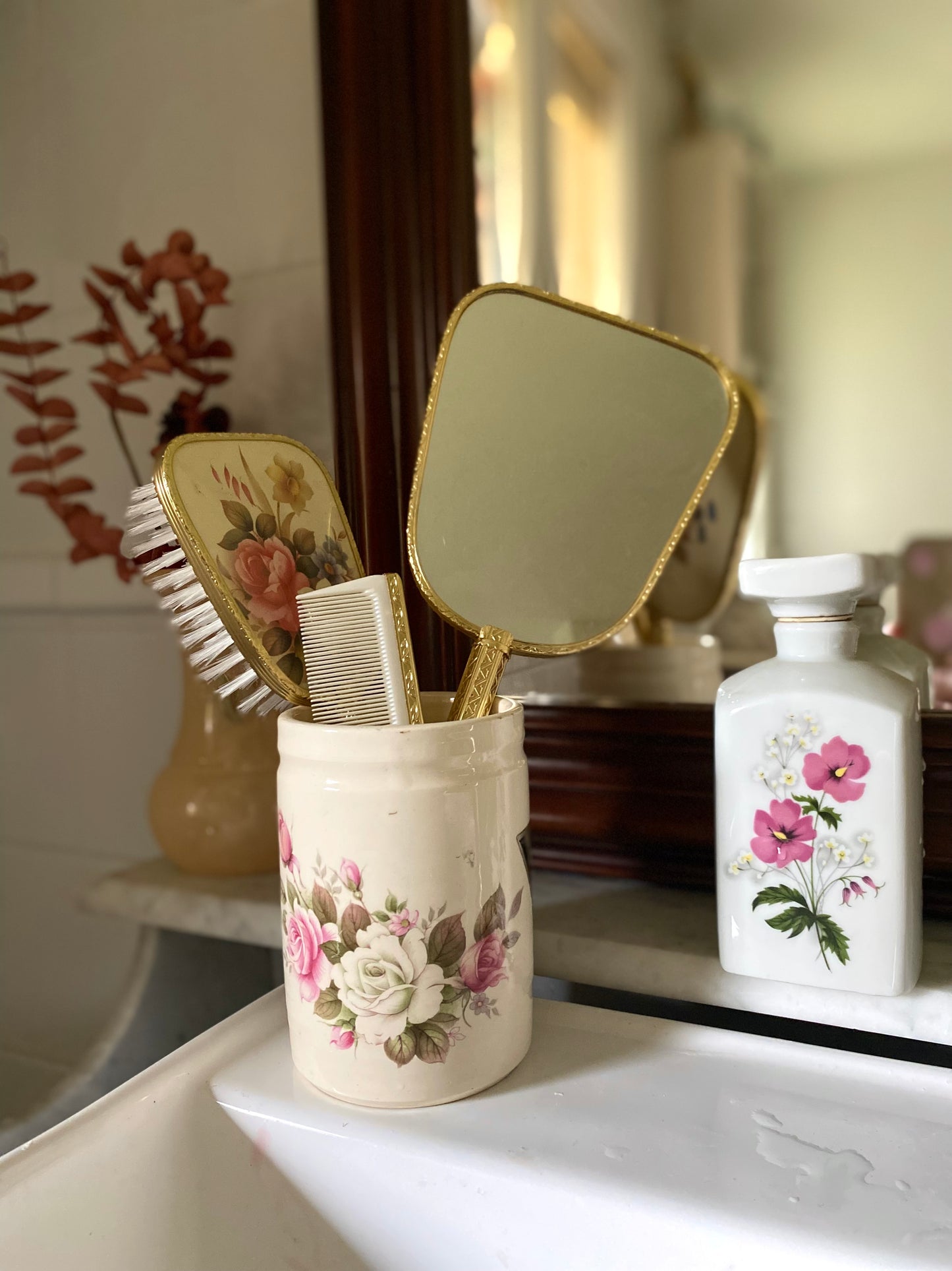 Alice / Flacon en porcelaine ancienne