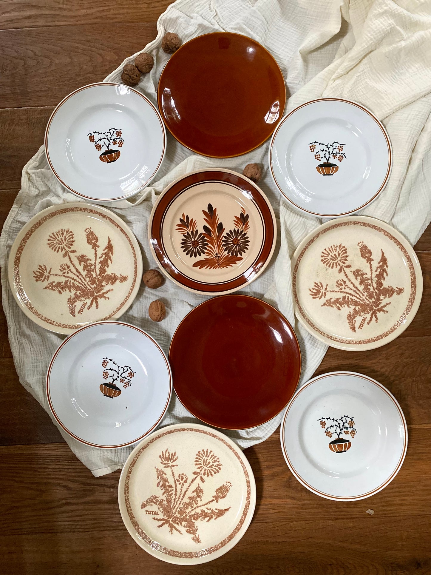 Assiettes anciennes dépareillées