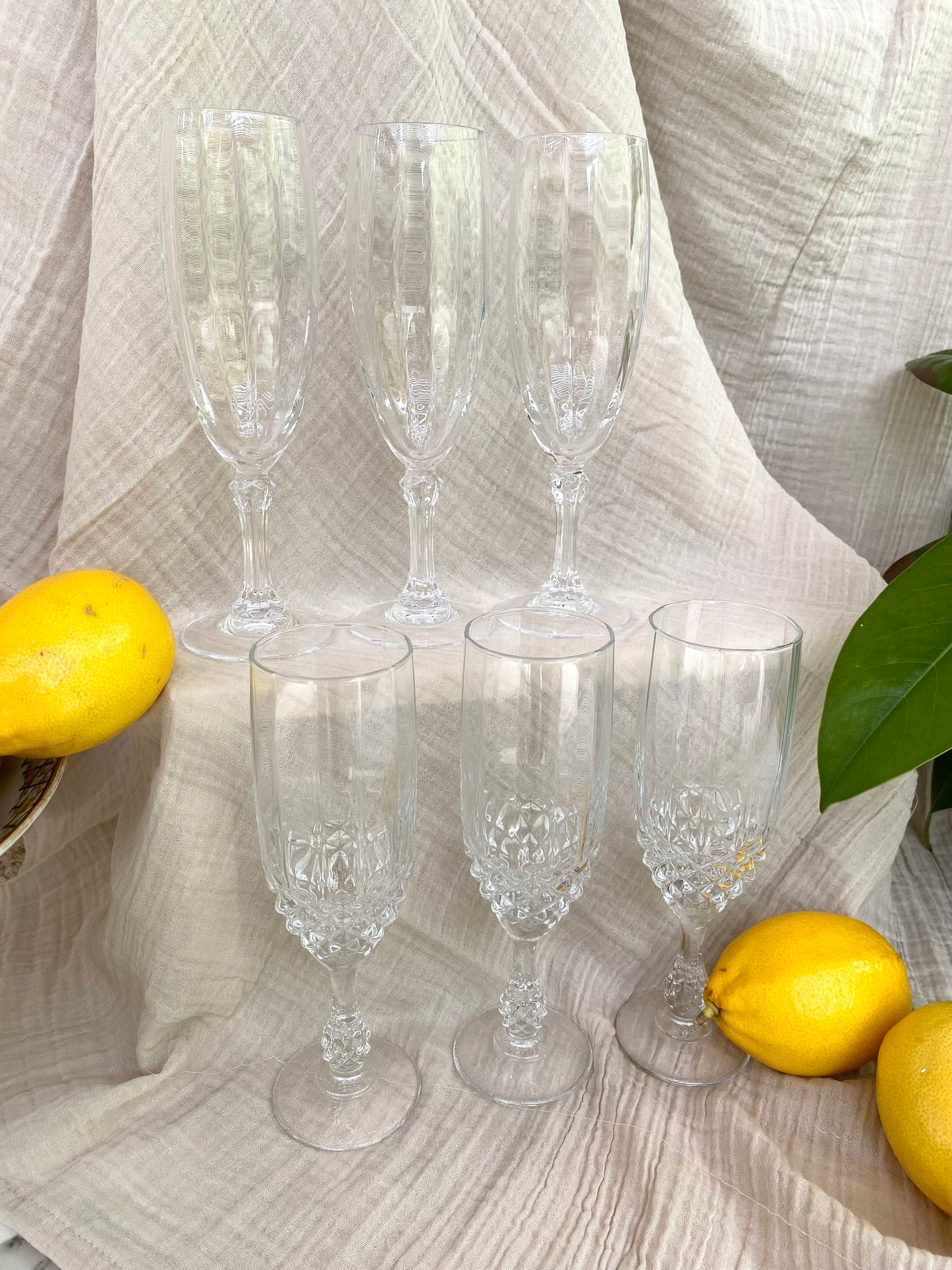 Service de 6 flûtes à champagne dépareillées