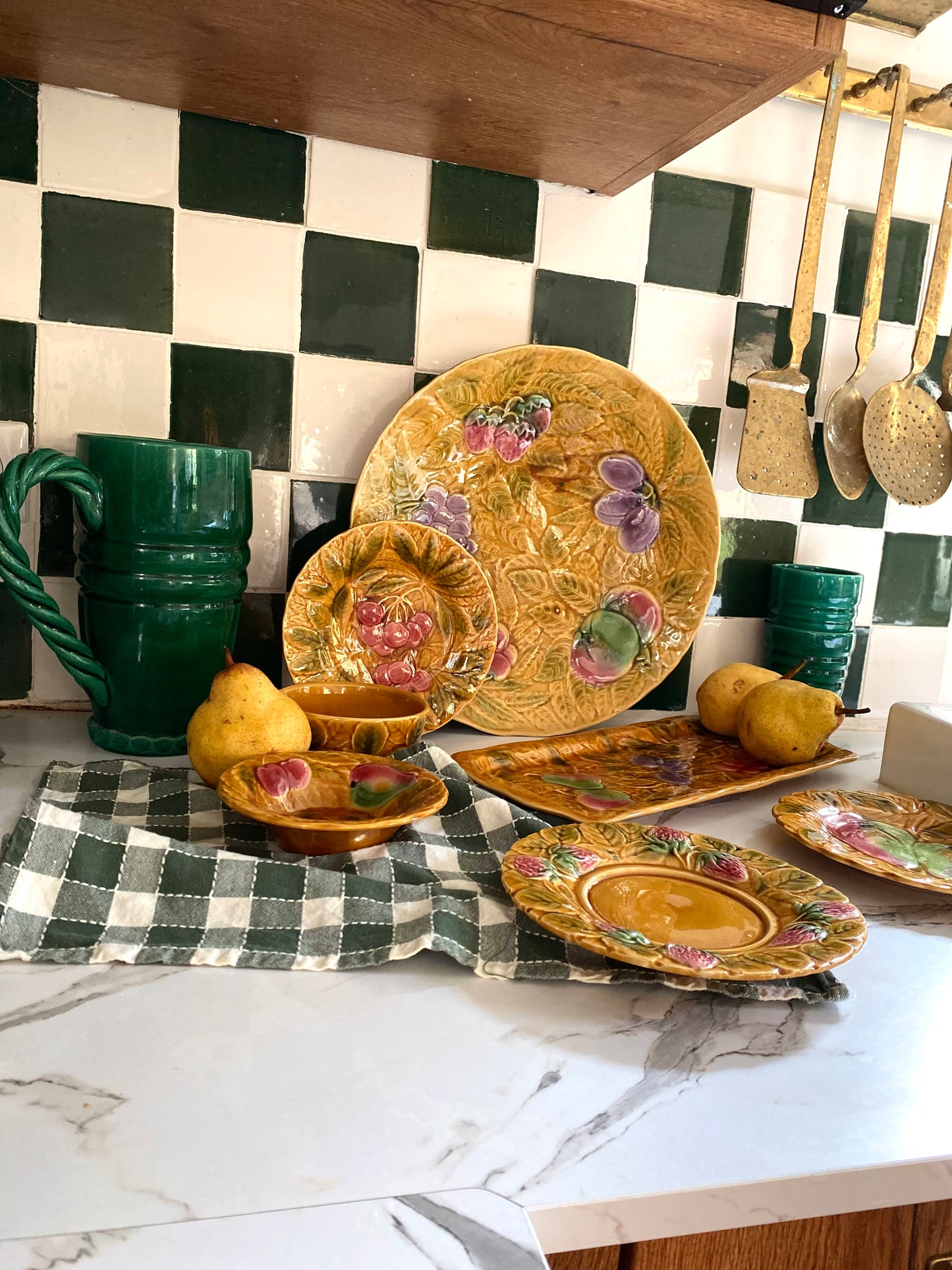 Plat de présentation en barbotine Sarreguemines