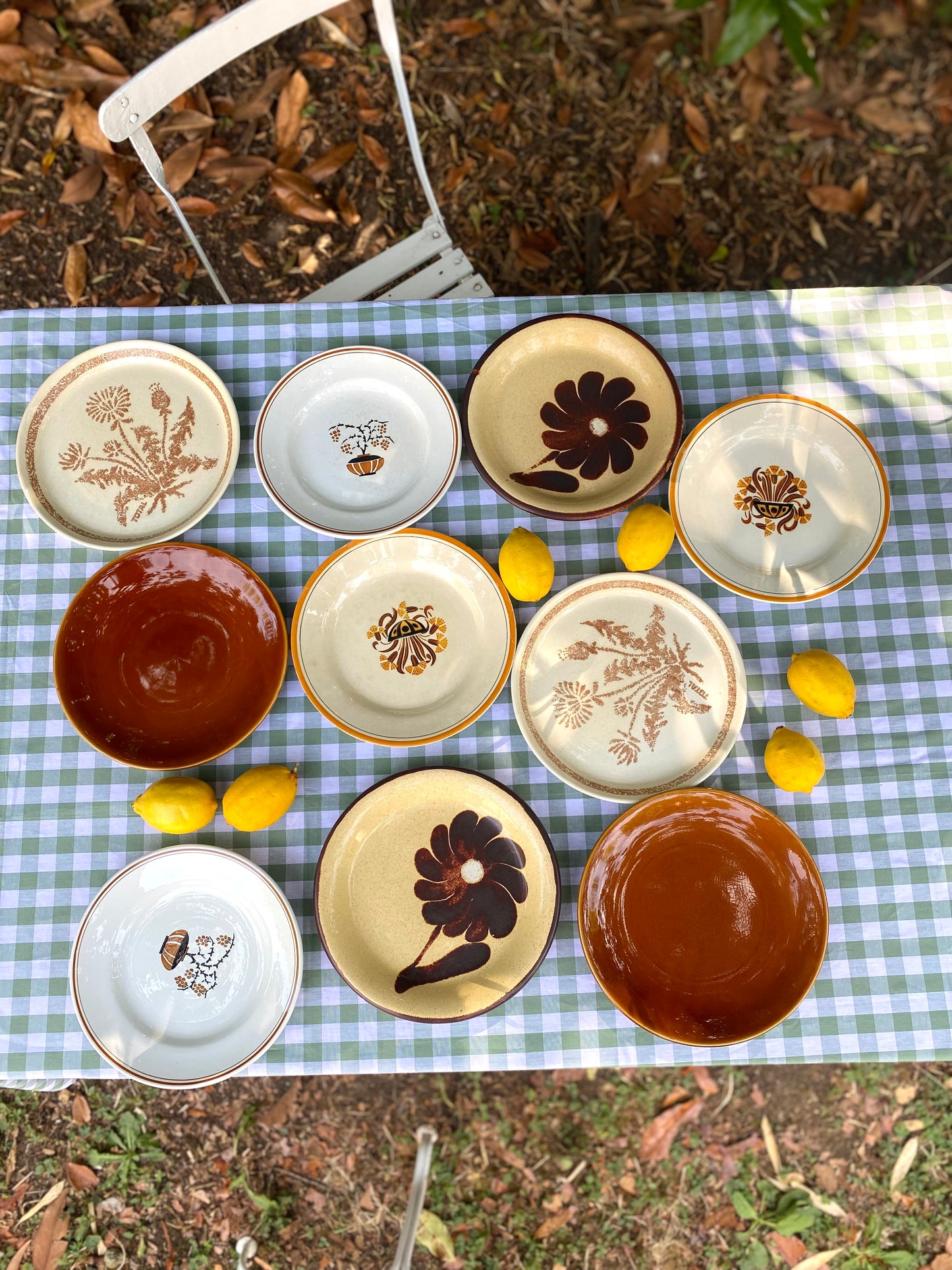 Assiettes anciennes dépareillées