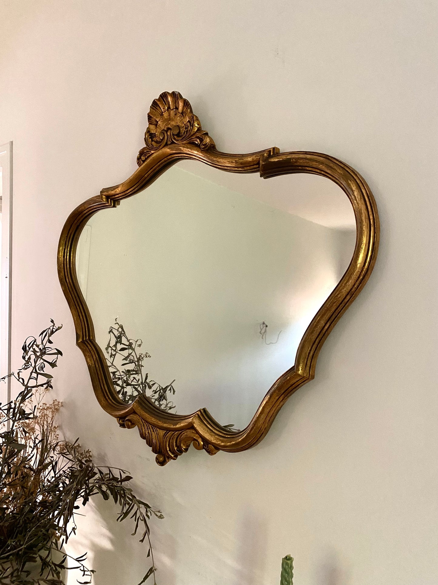 Miroir baroque ancien à coquille