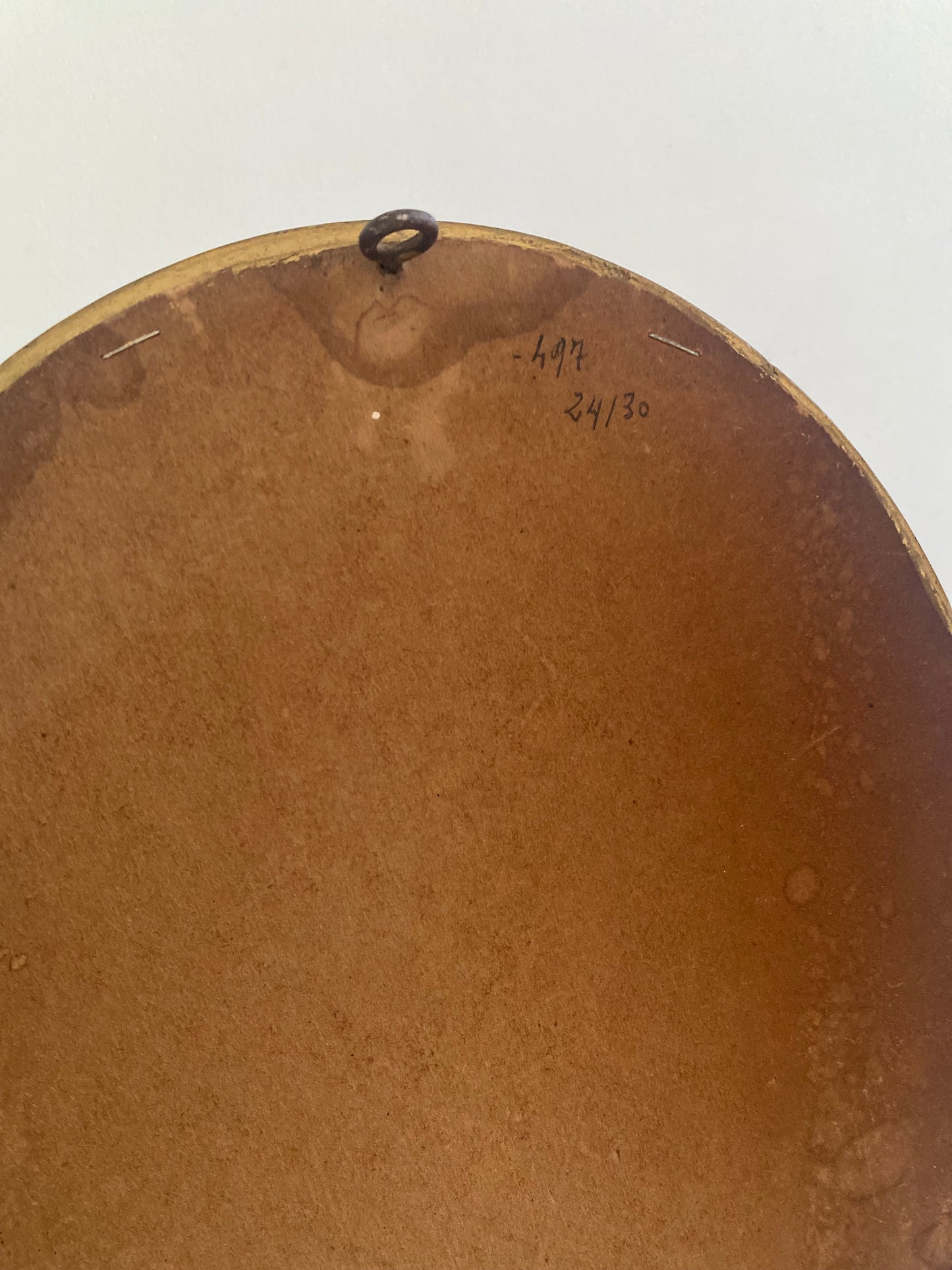 Miroir ovale en bois doré