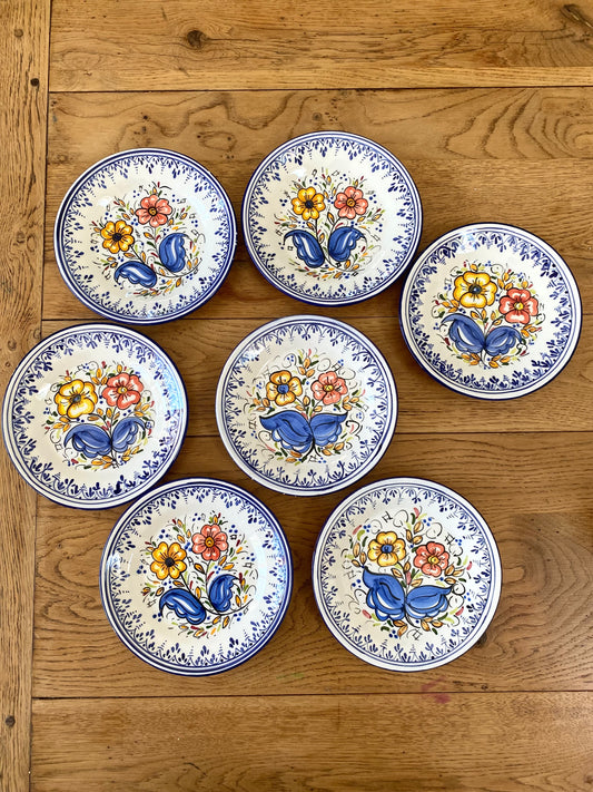 Assiettes à dessert anciennes