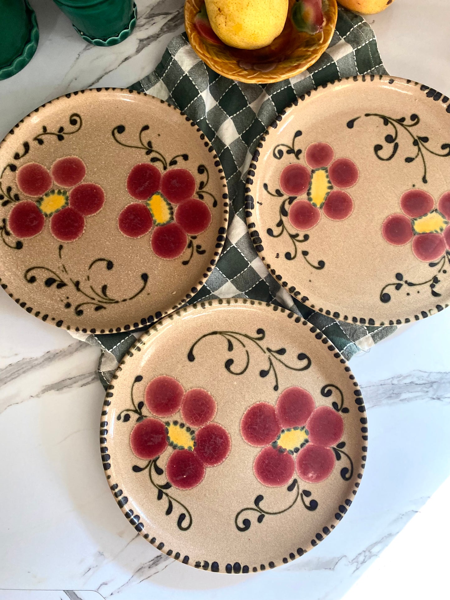 Assiettes en grès