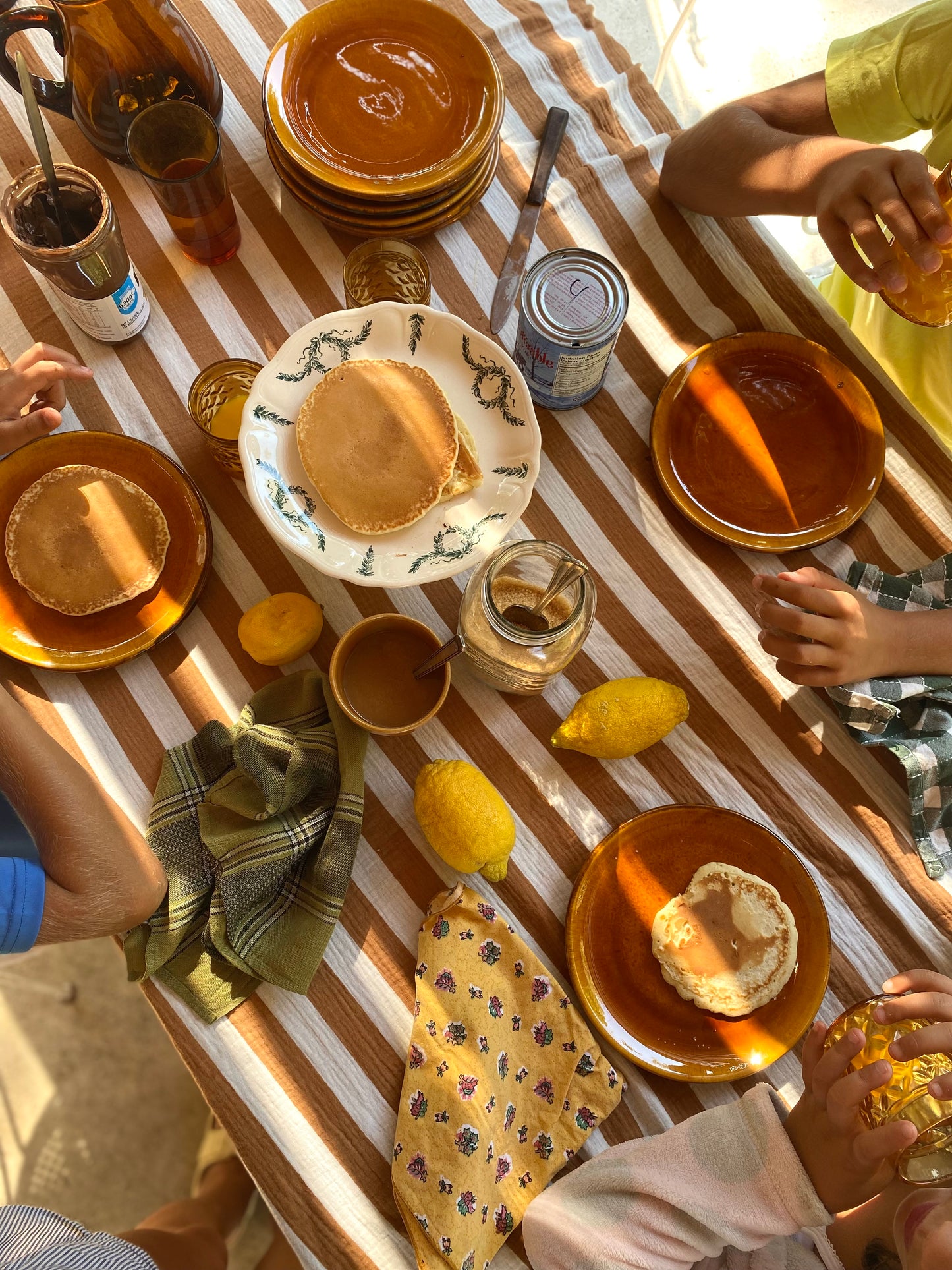 Lot de 12 assiettes en grès Mourre-Milon, Dieulefit — vintage