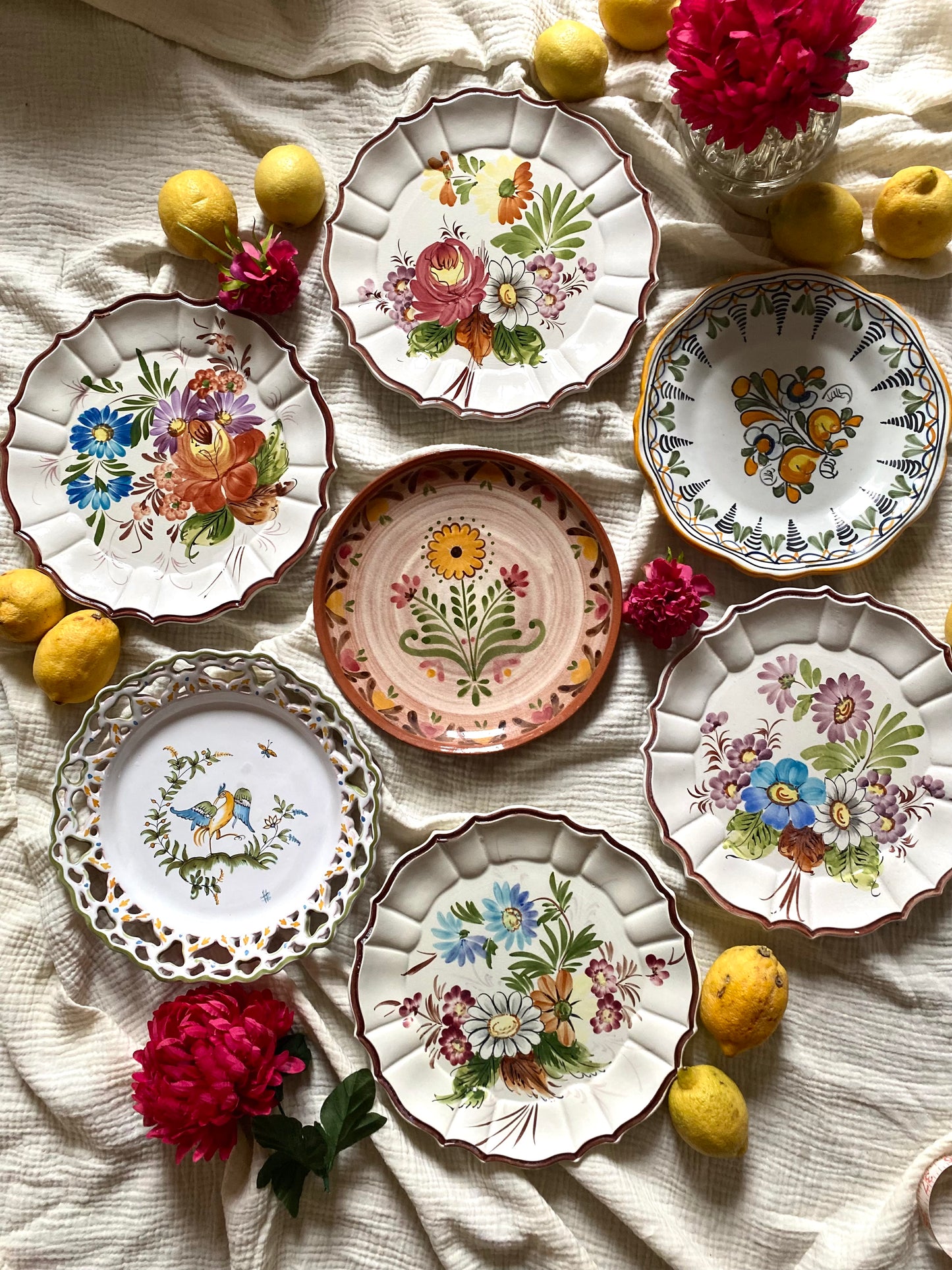 Assiettes anciennes dépareillées