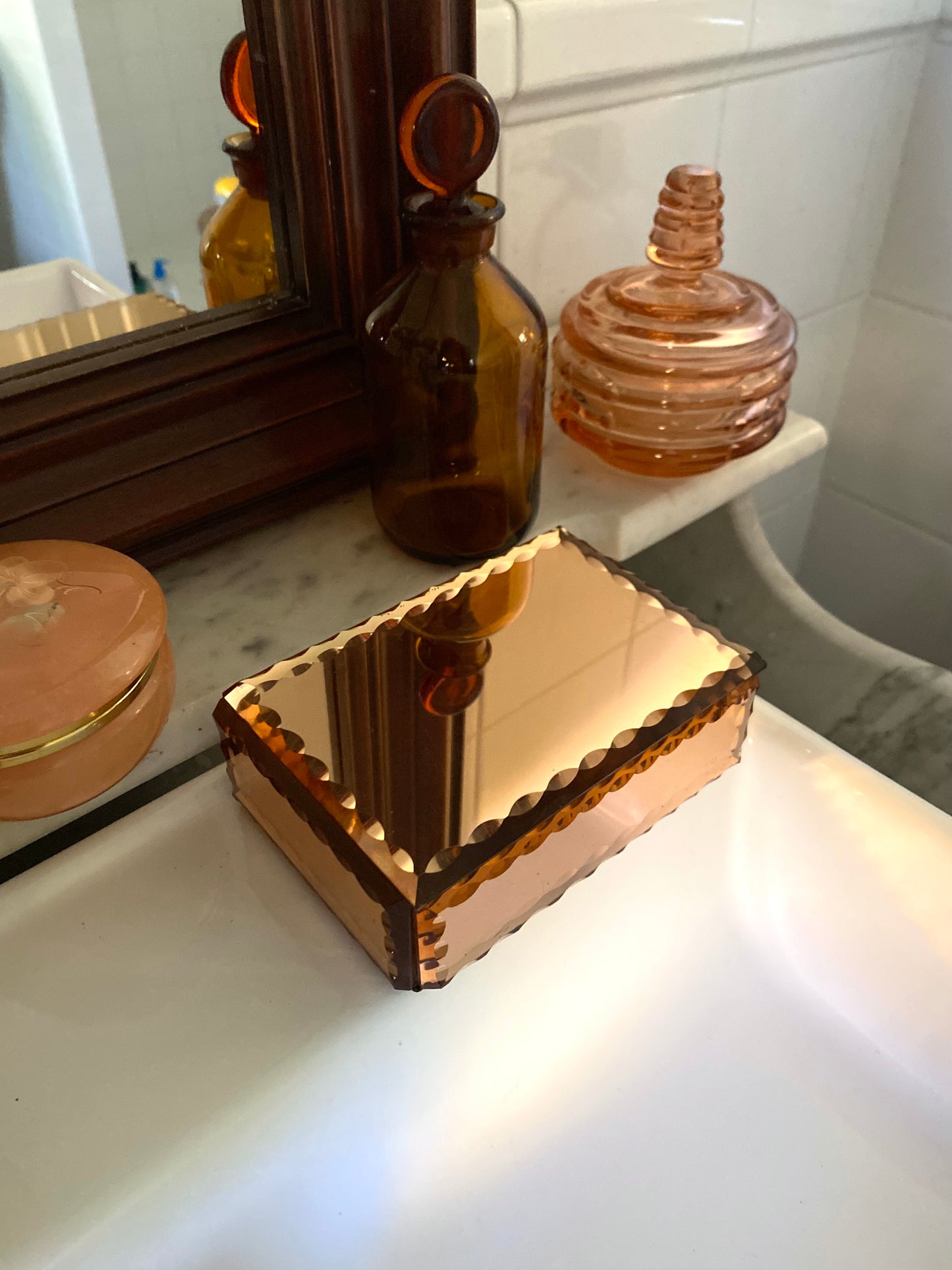 Boîte à bijoux en miroir teinté 1950