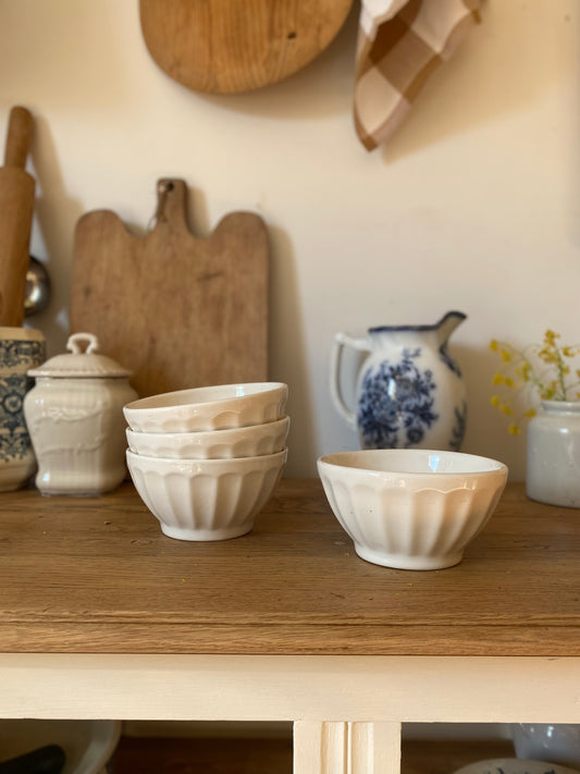 Bols en porcelaine ancienne