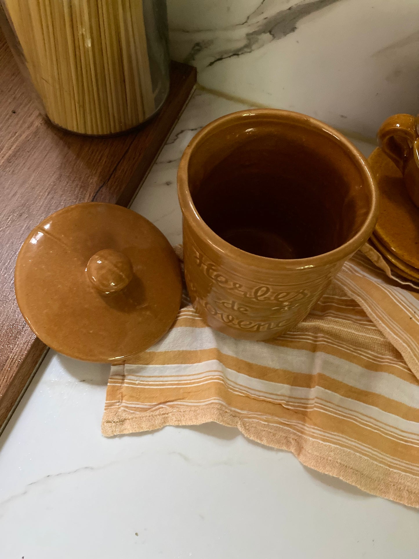 Pot à épices vintage