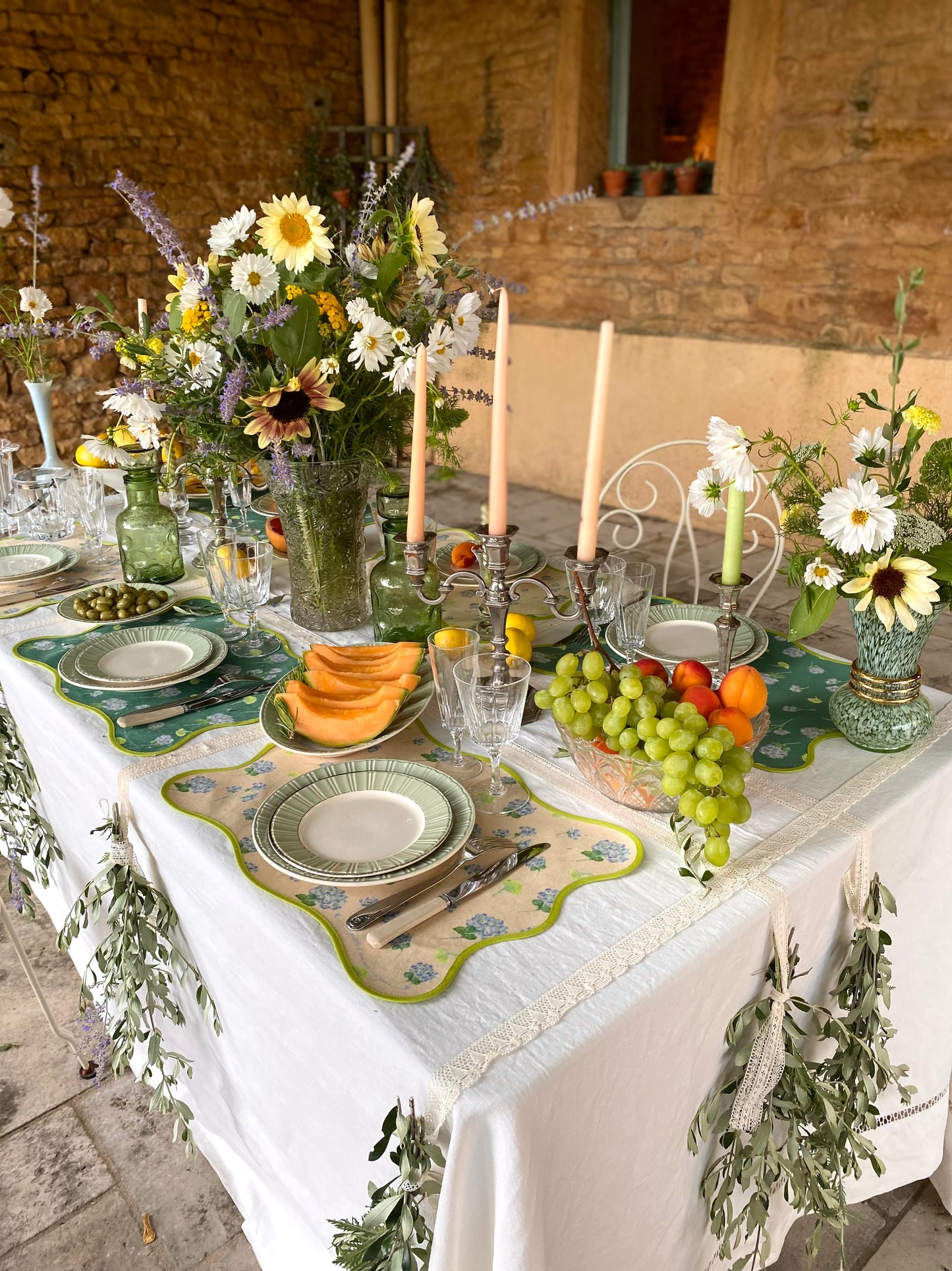 Plat ovale à bordure godronnée, Villeroy & Boch, années 50