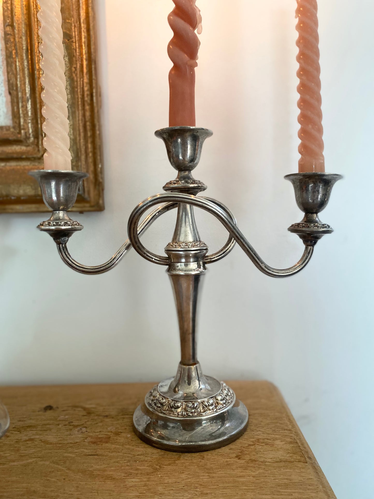 Paire de candélabres à trois branches