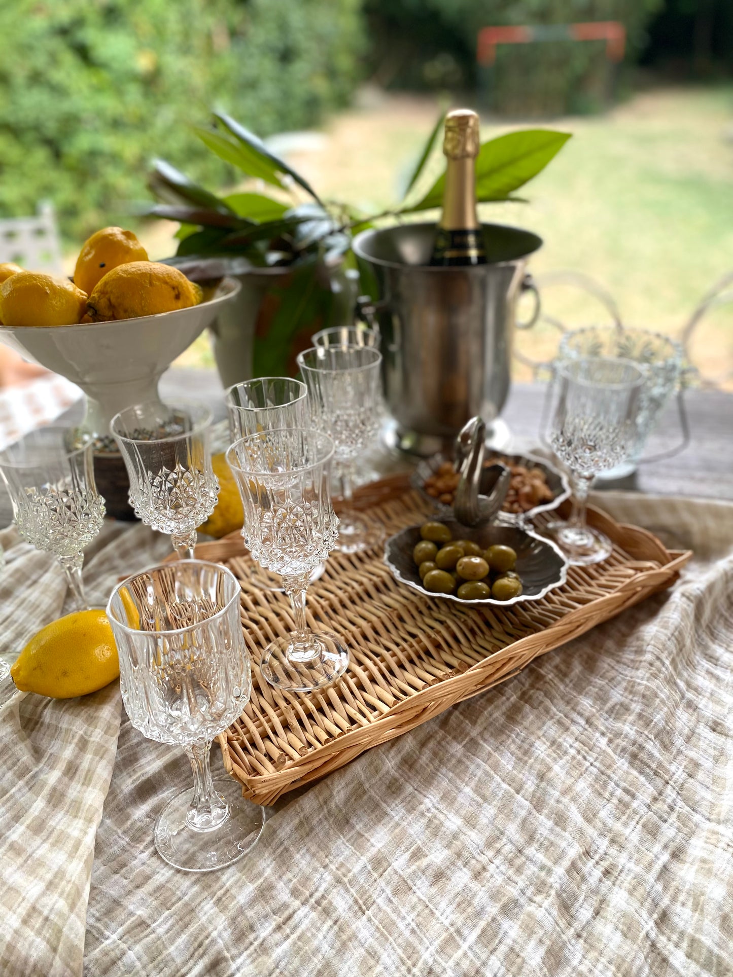 Service de verres à pied dépareillés