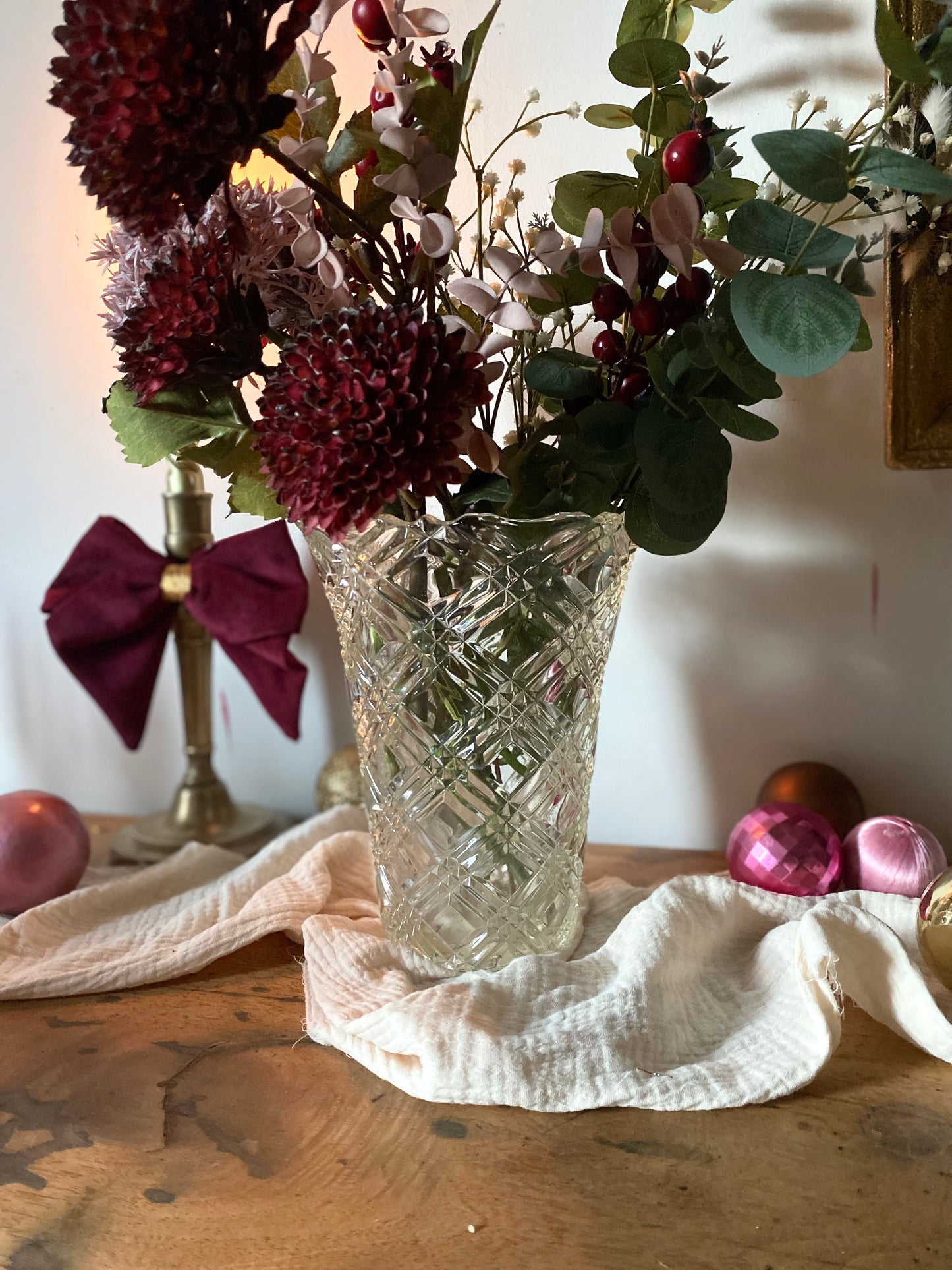 Vase en verre ciselé vintage