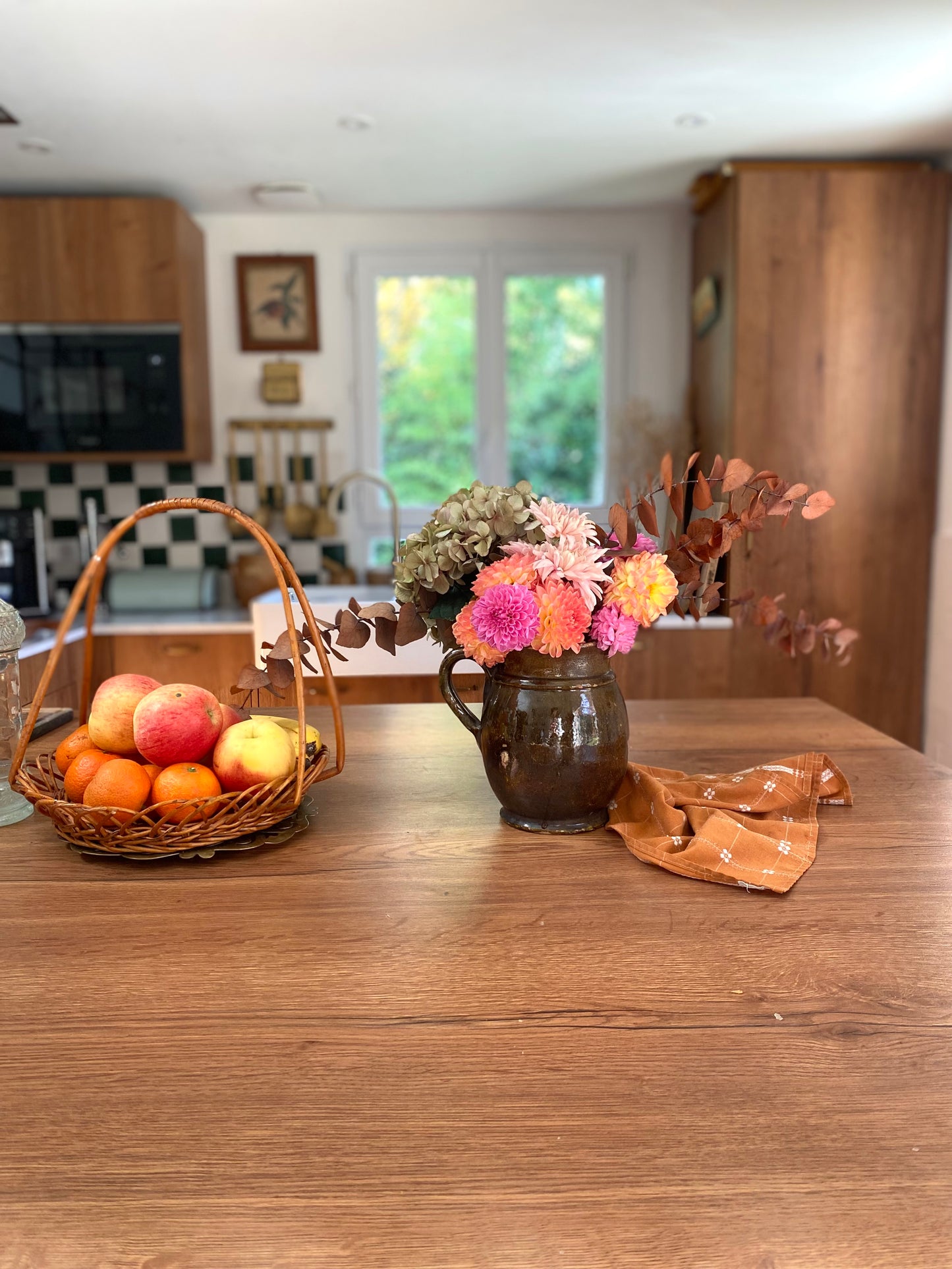 Pichet en terre cuite ancienne