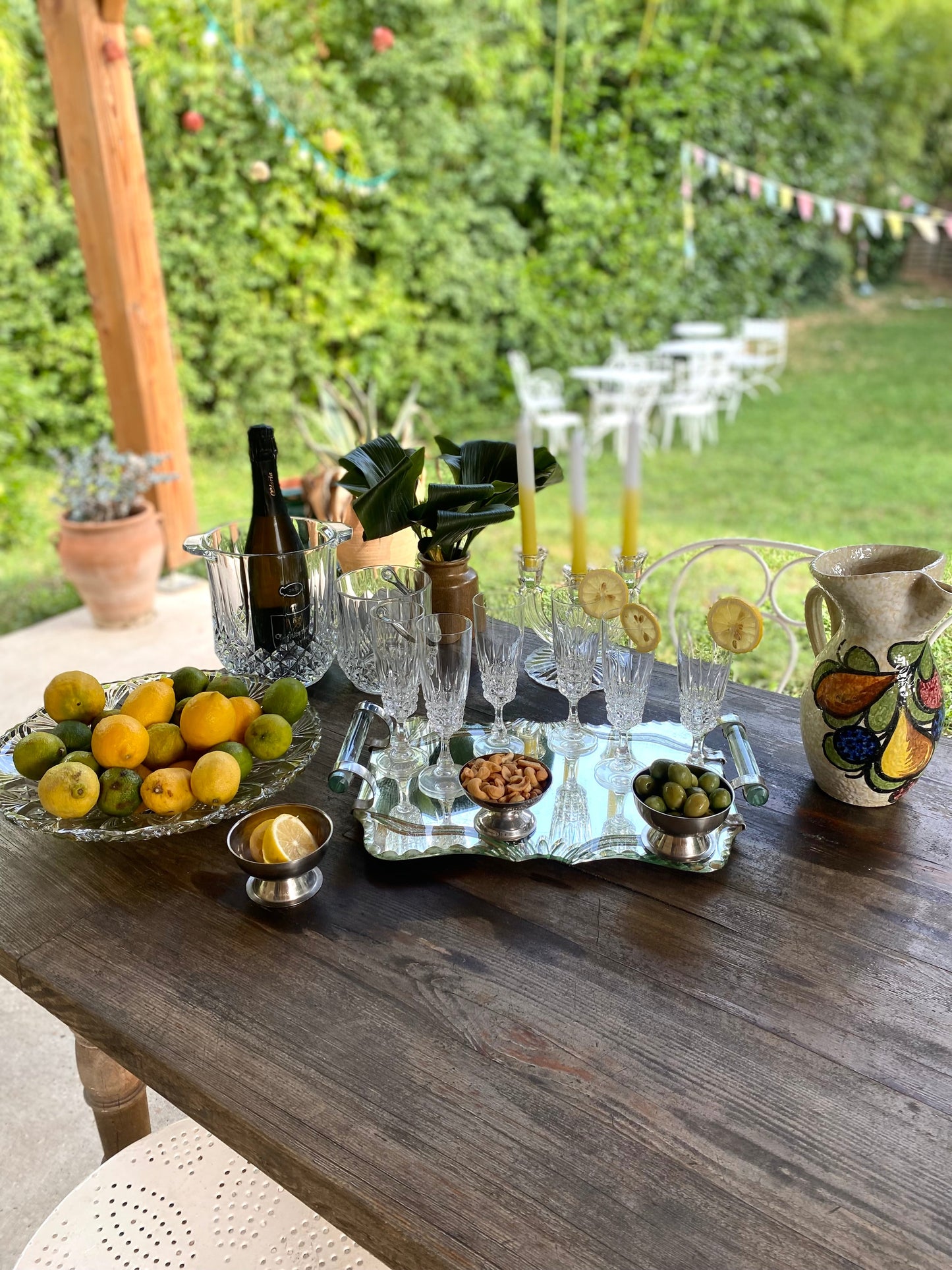 Coupe de présentation en verre taillé