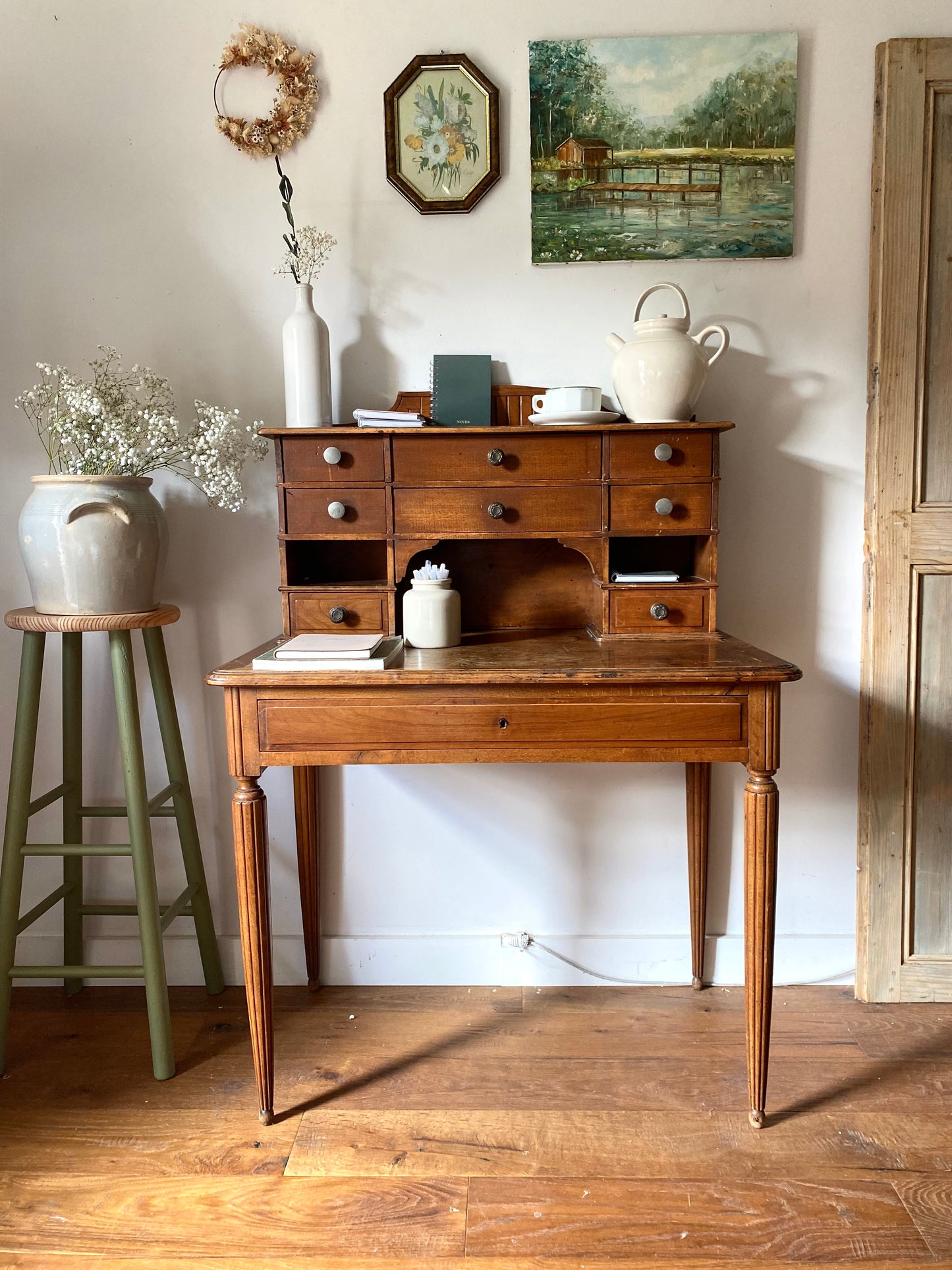 Bureau secrétaire en bois massif ancien