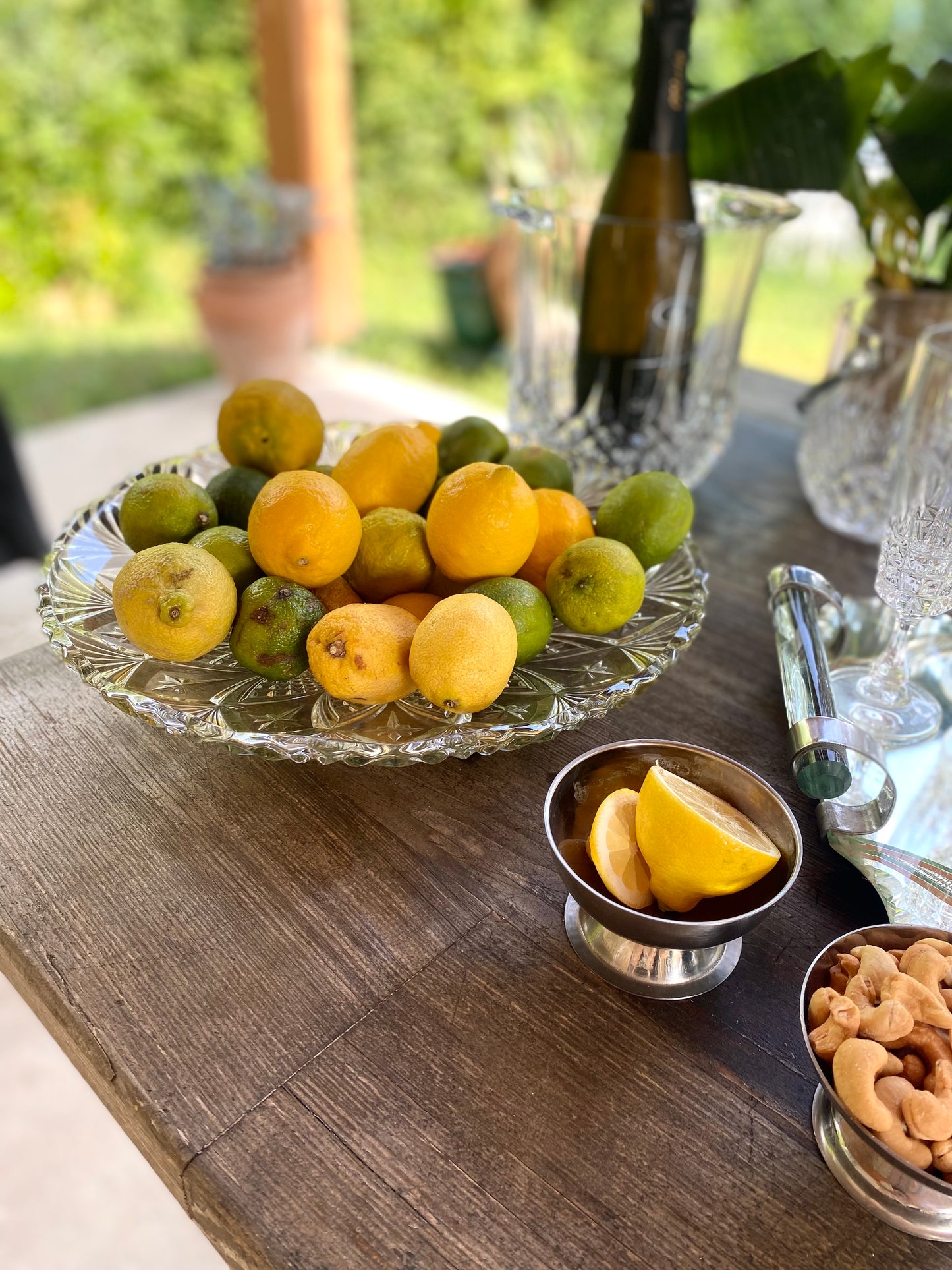 Coupe de présentation en verre ancien