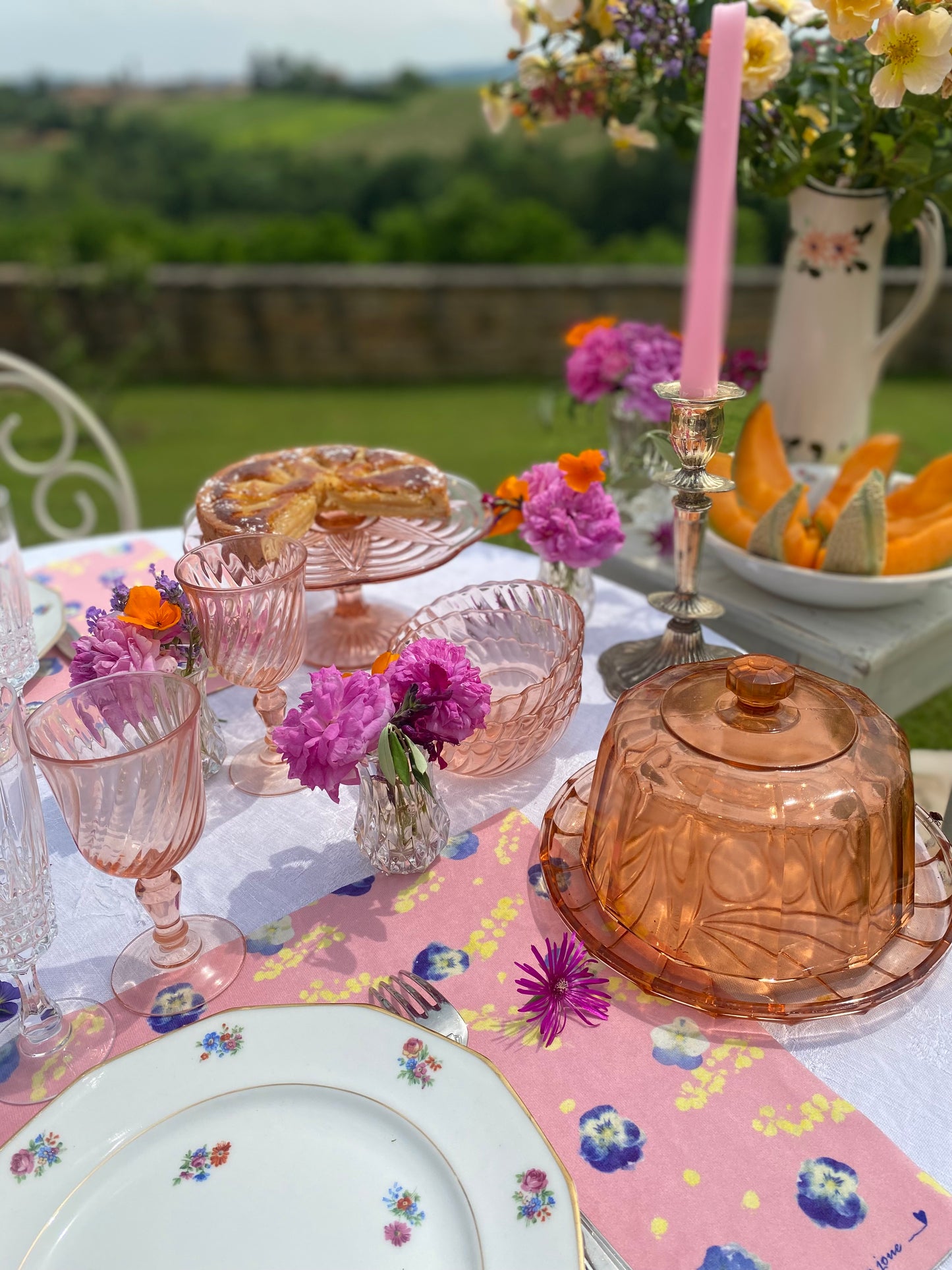 Cloche à fromage en rosaline ancienne