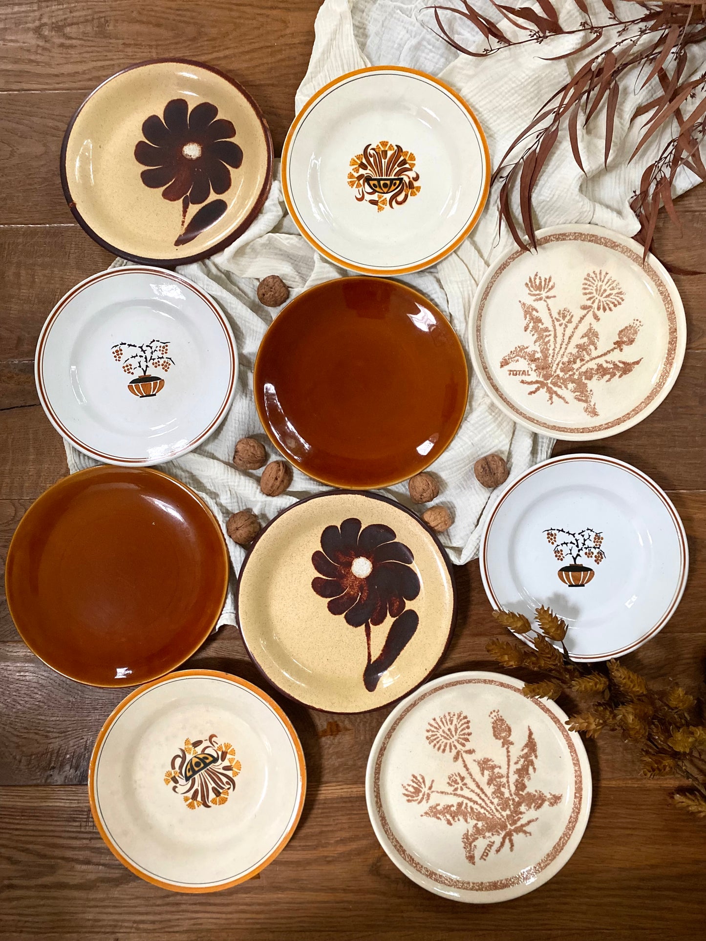 Assiettes anciennes dépareillées