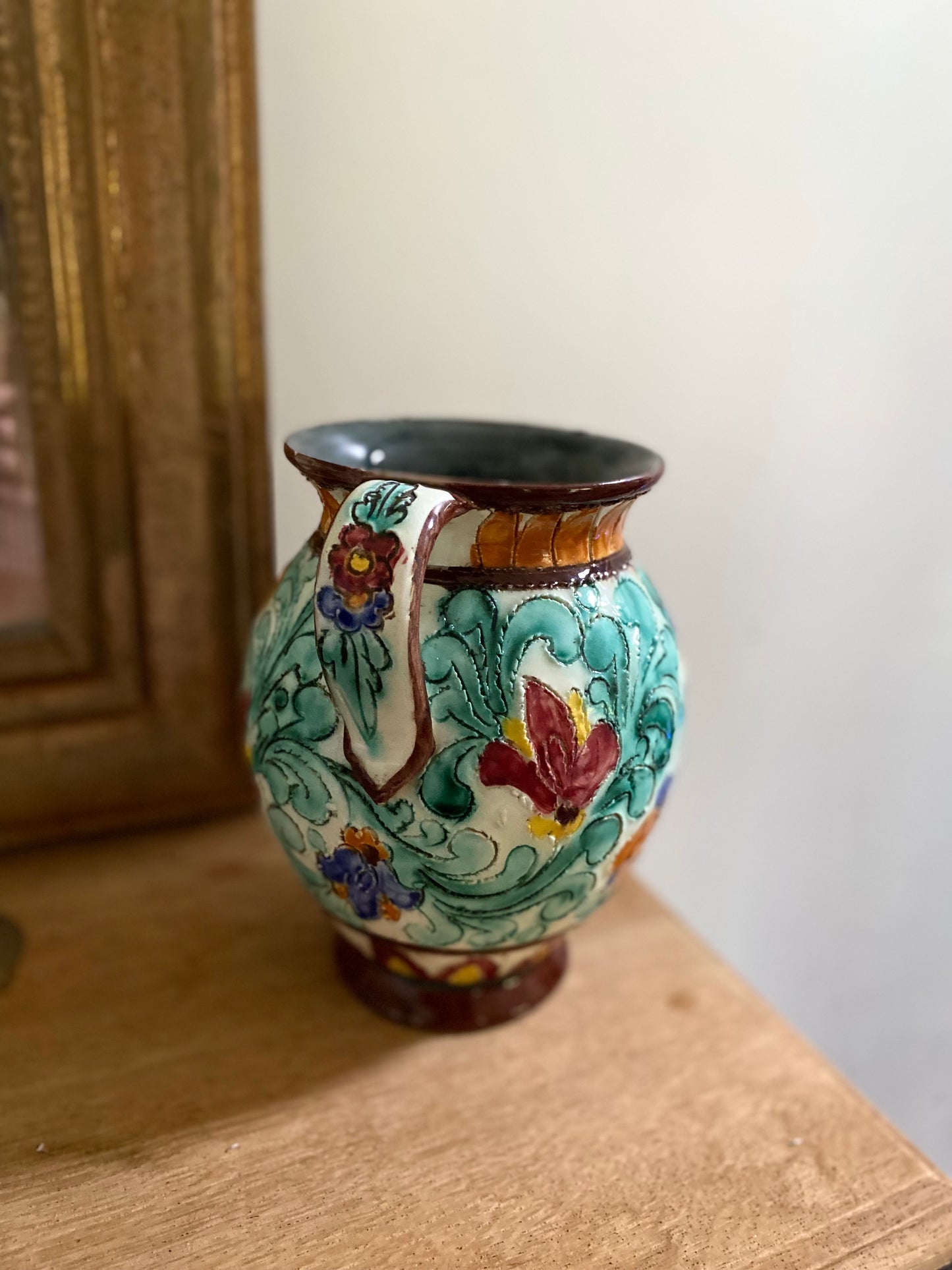 Vase à deux anses, céramique peinte à la main, années 50-60