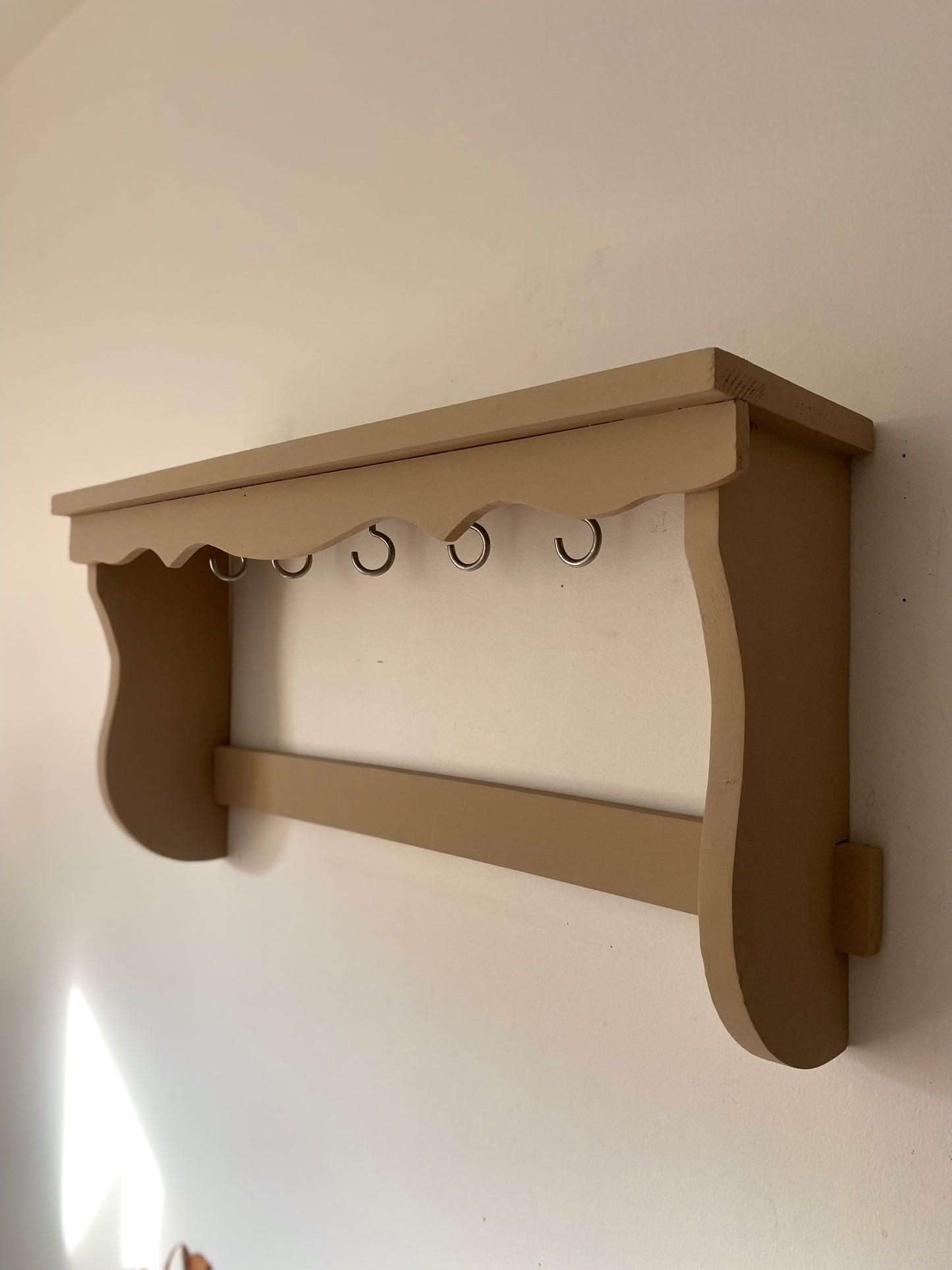 Étagère murale en bois ancien