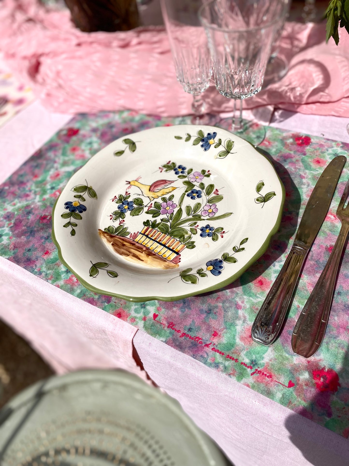 Assiettes anciennes dépareillées