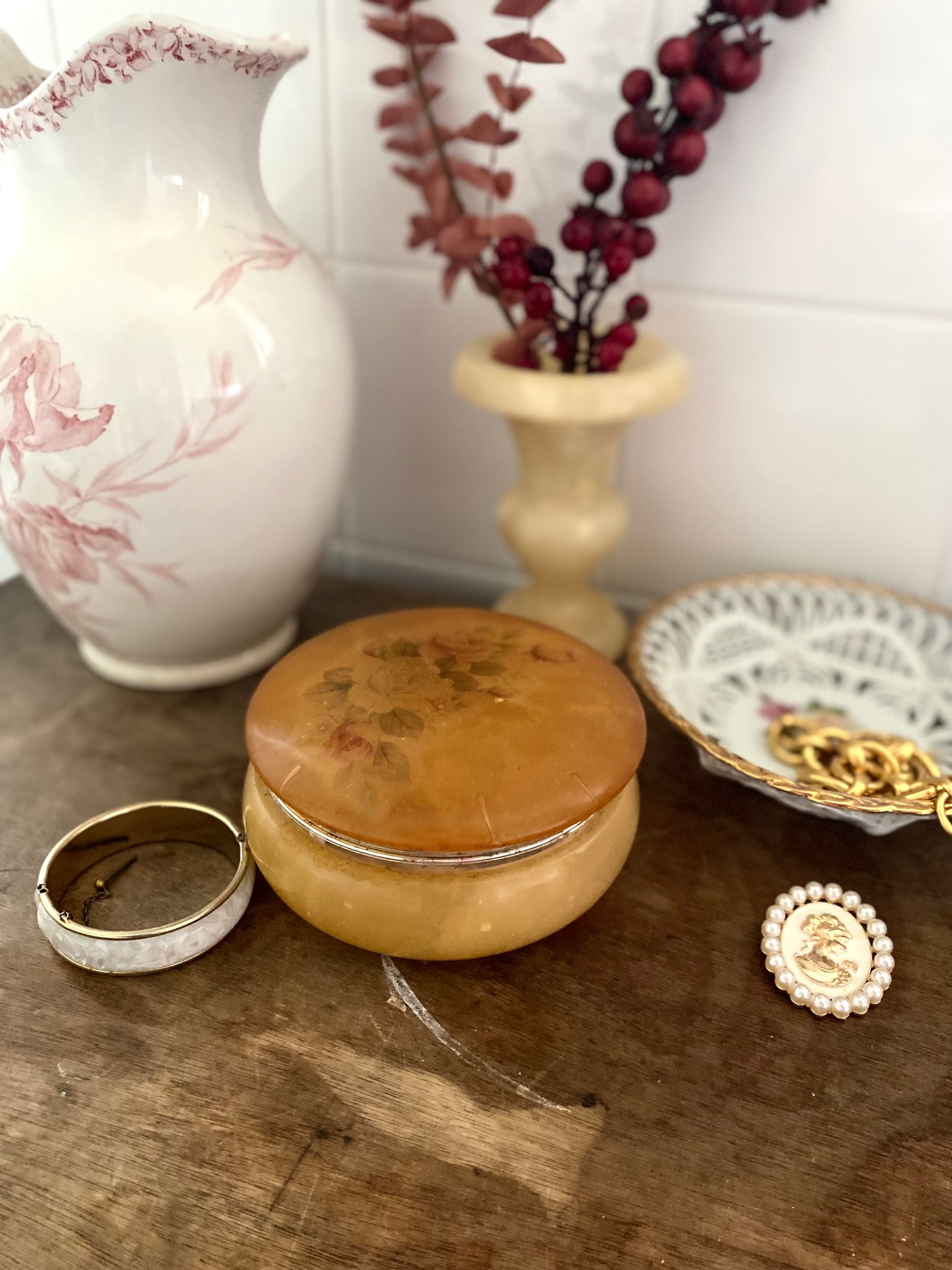 Boîte à bijoux en albâtre