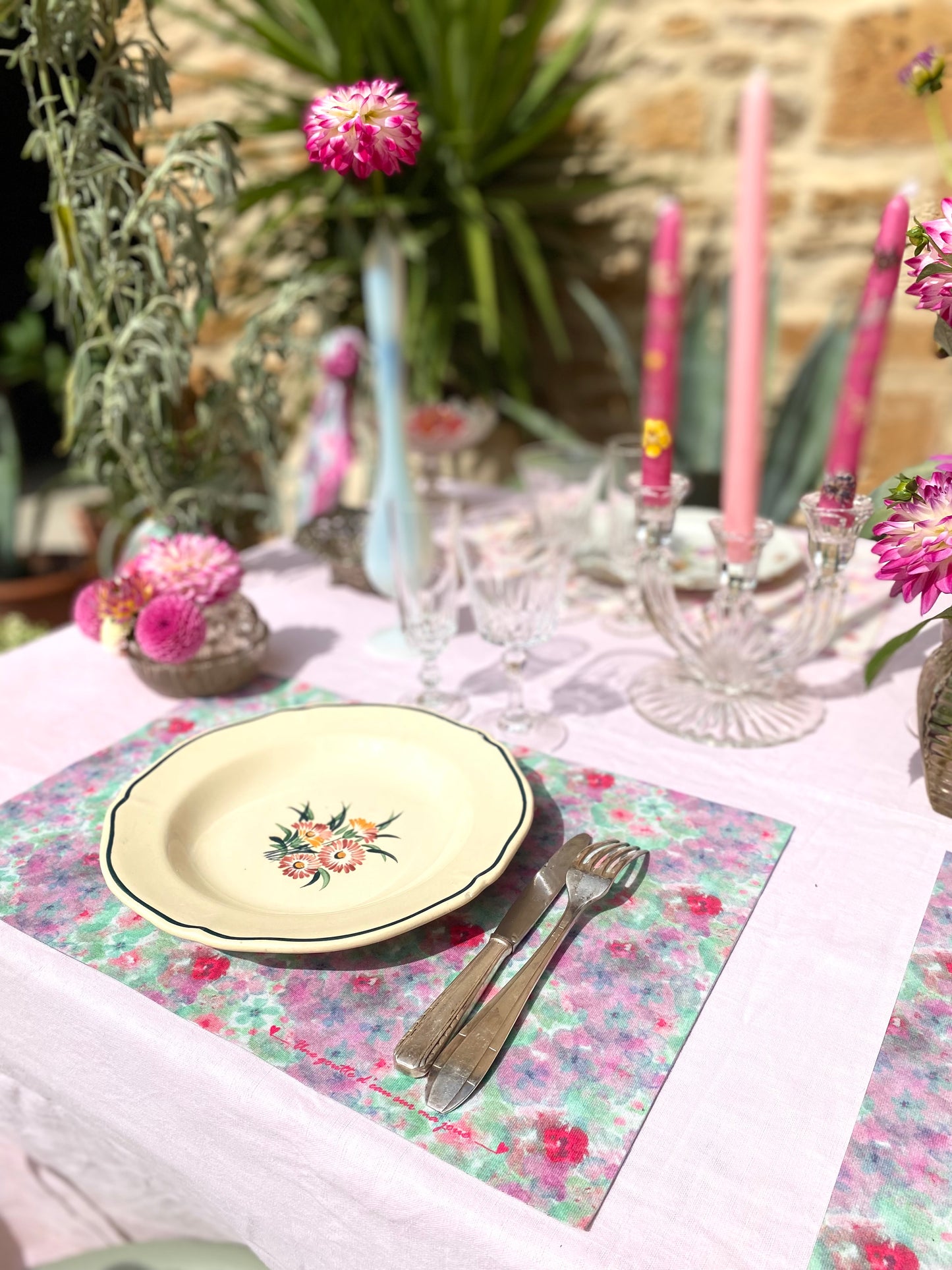 Assiettes en faïence de Gien